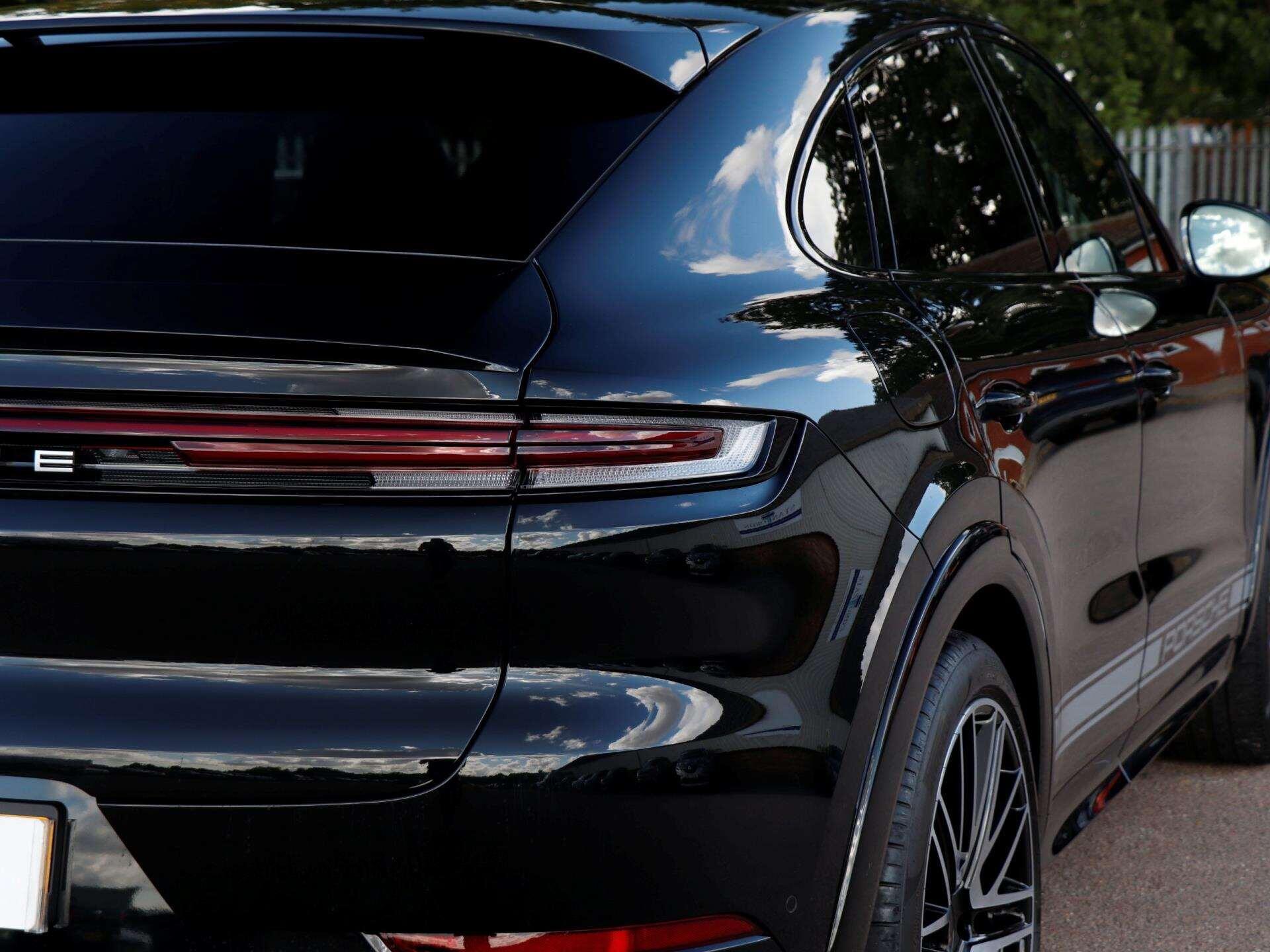 Porsche Cayenne view 28