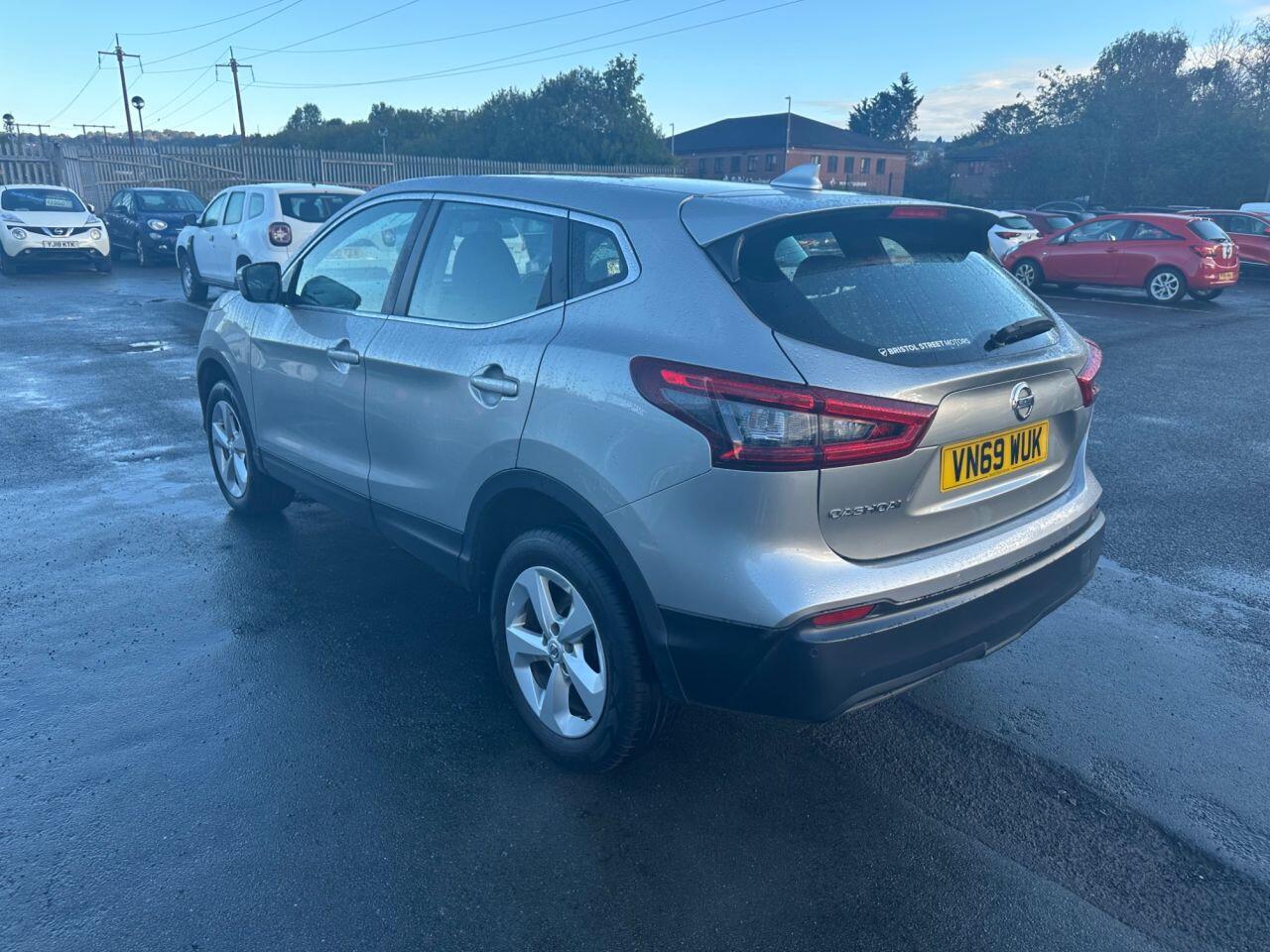Nissan Qashqai view 18