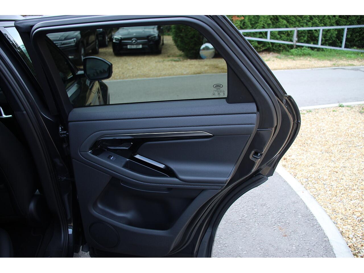 Land Rover Range Rover Evoque view 45