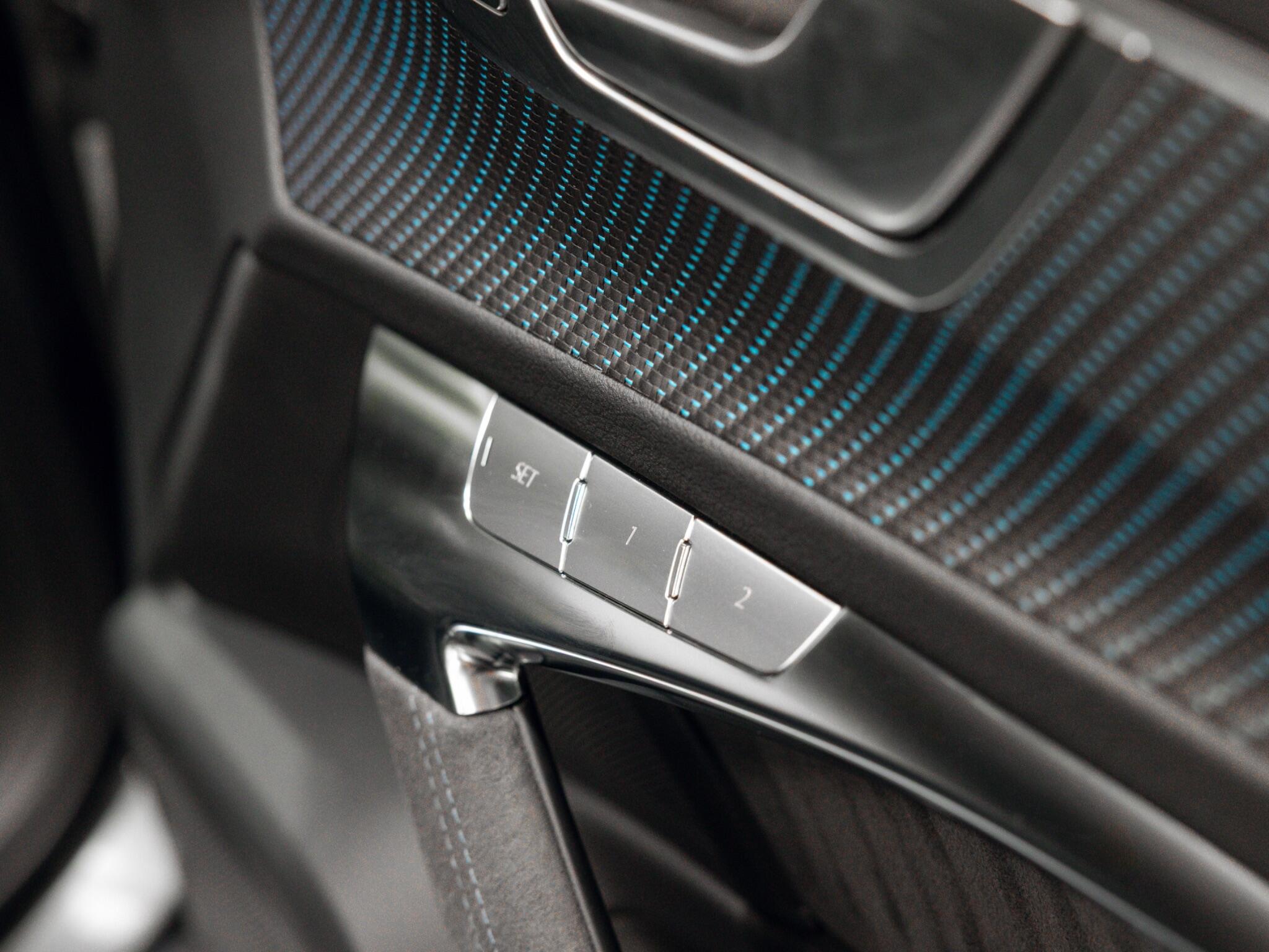 Audi RS6 Avant view 42