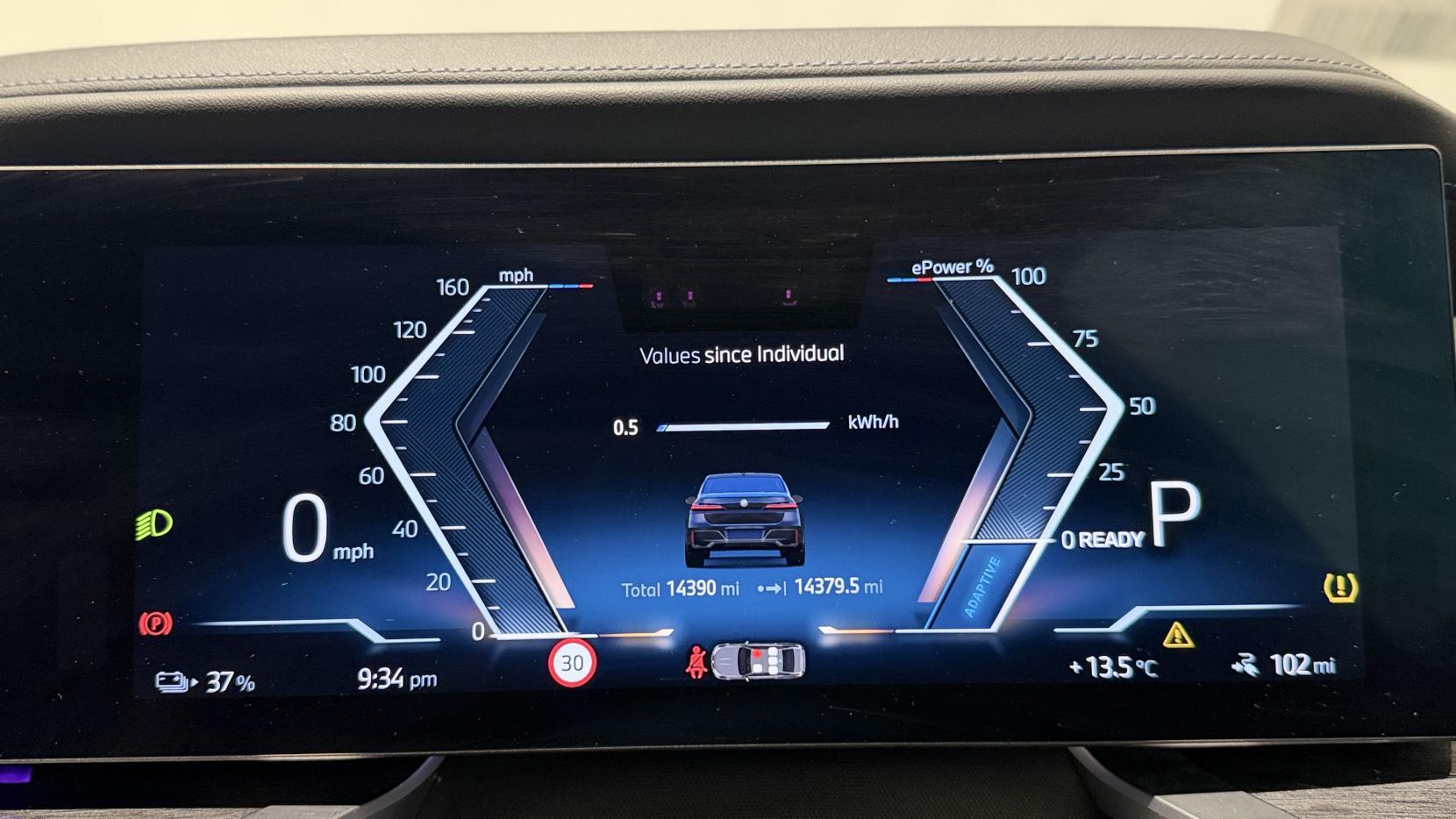 BMW i7 view 15