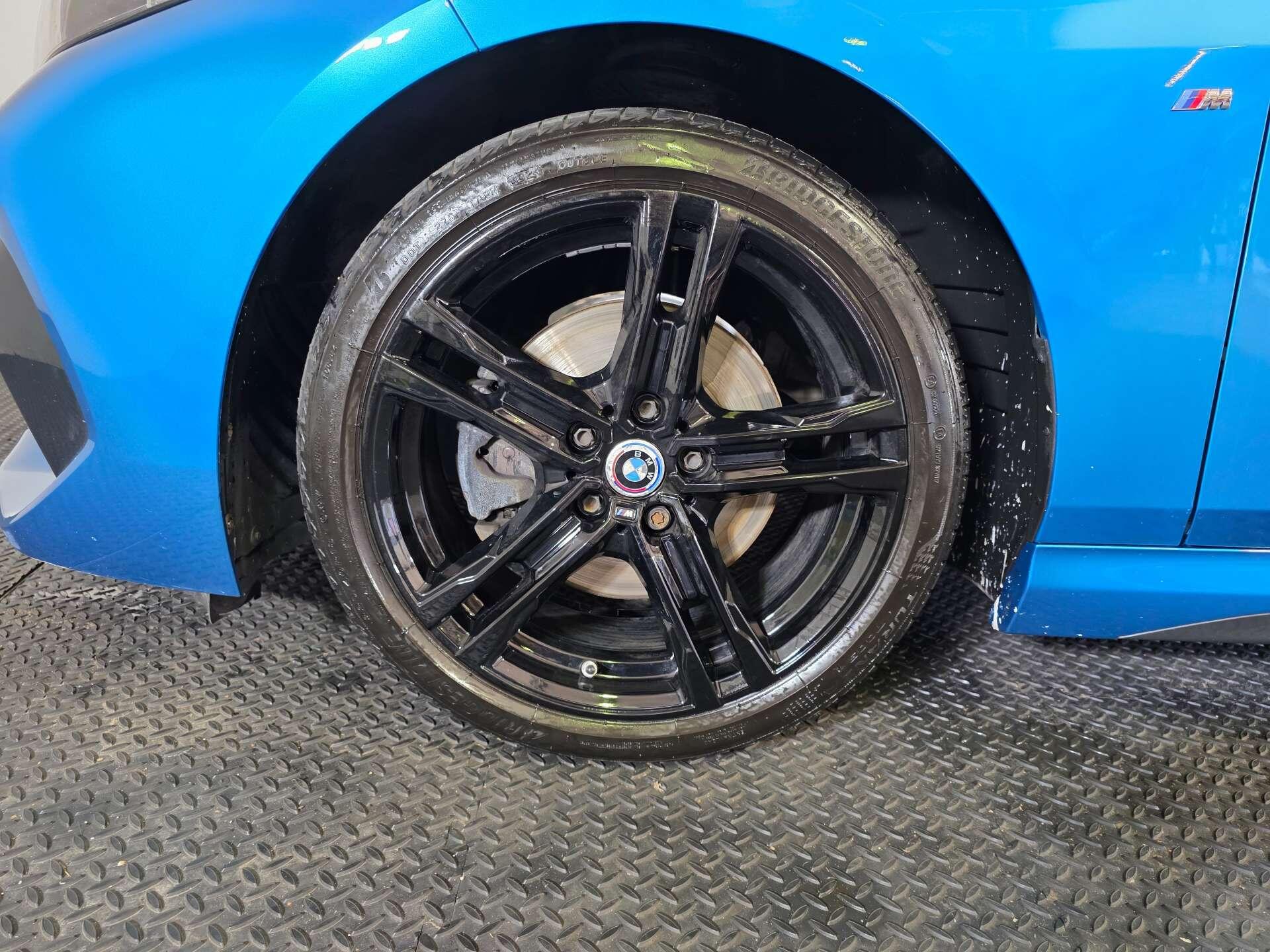 BMW 2 Series view 58