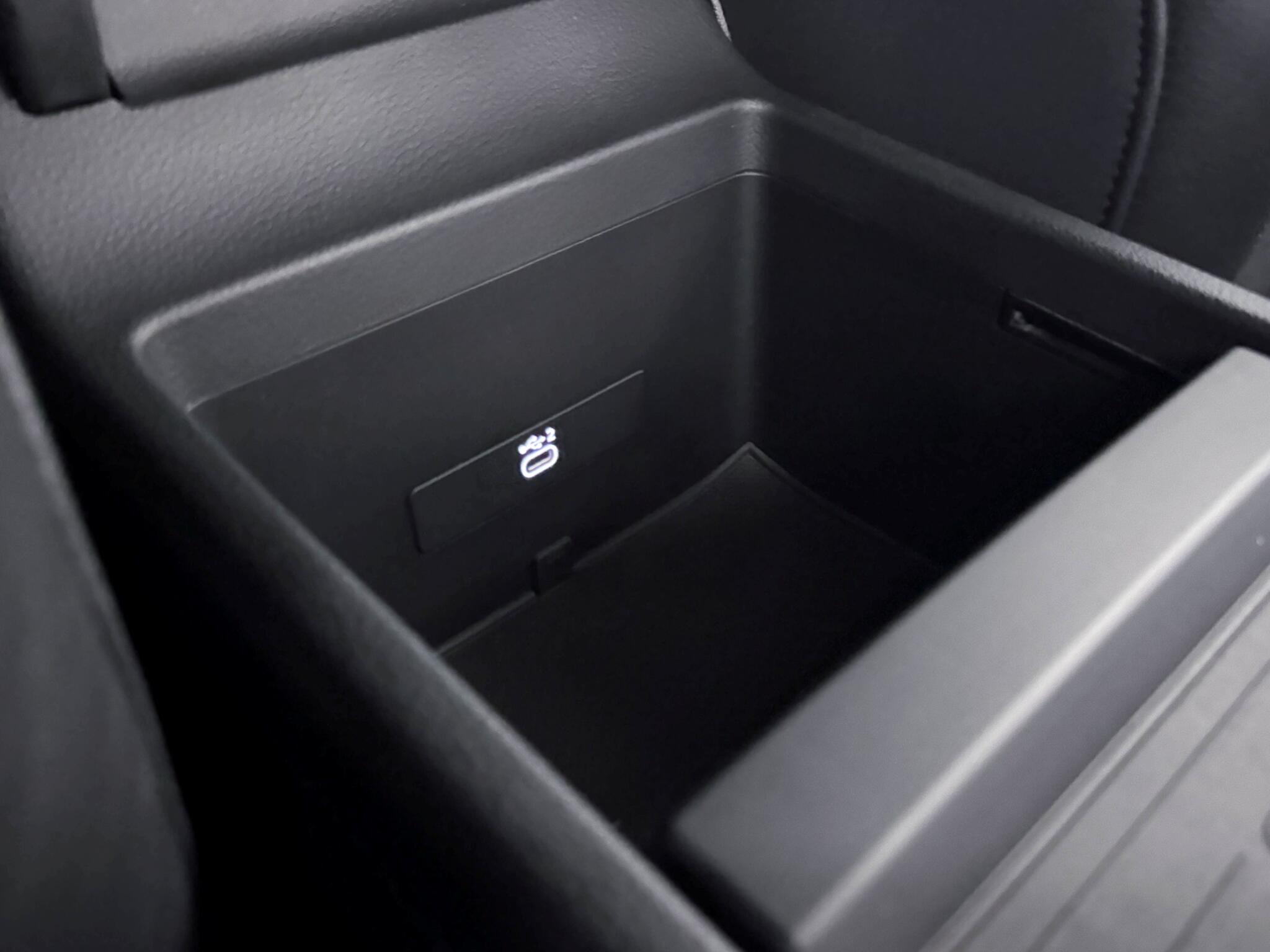 Audi Q5 view 34