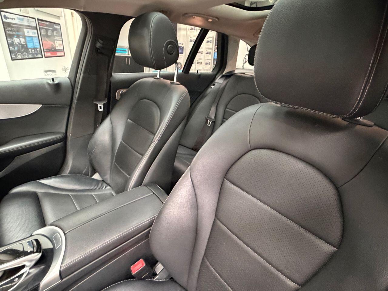 Mercedes-Benz C Class view 16