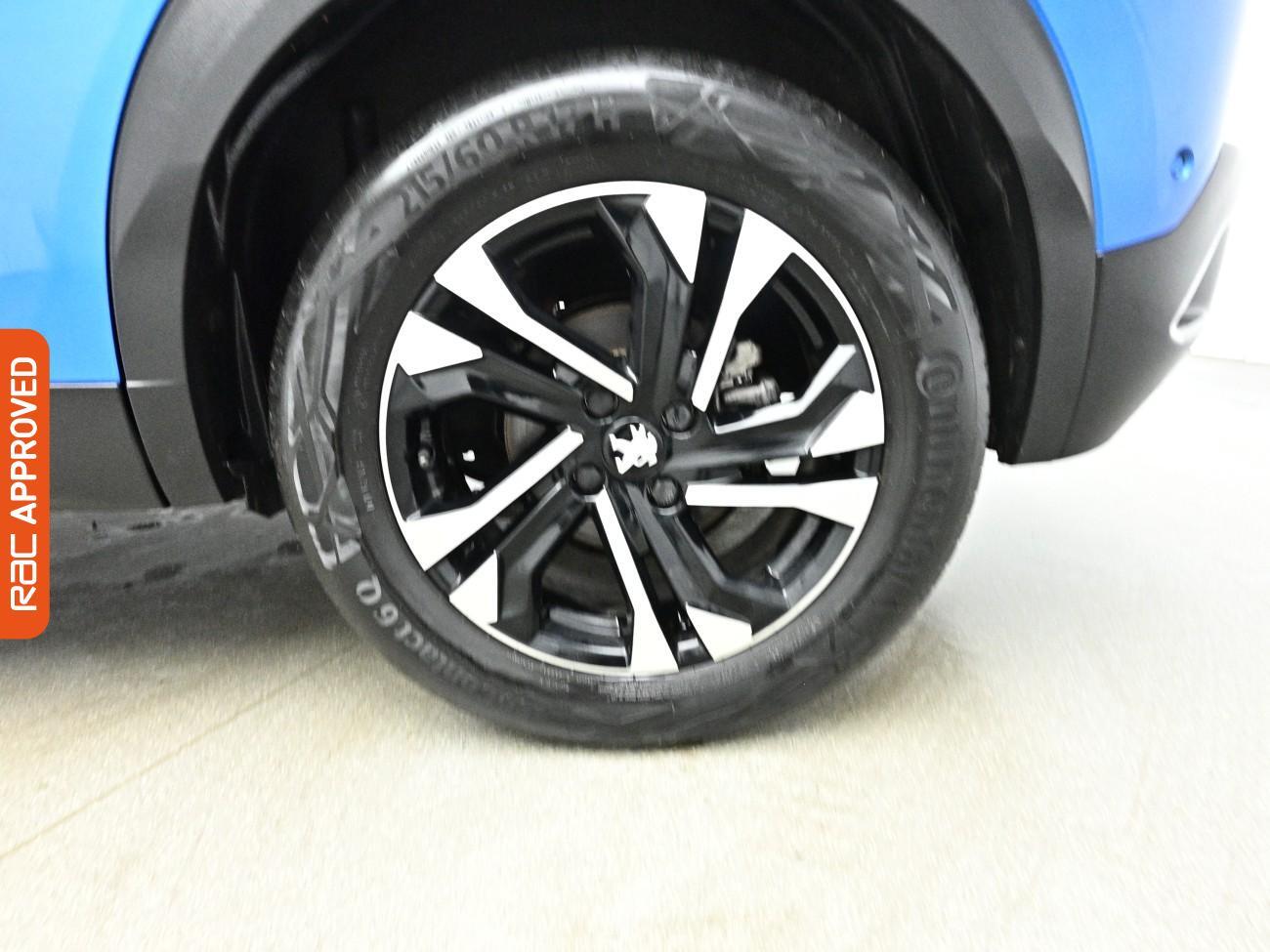 Peugeot e-2008 view 15