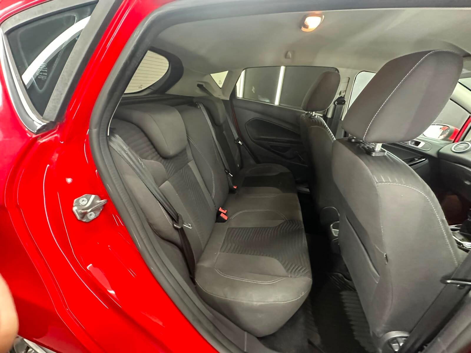 Ford Fiesta view 23