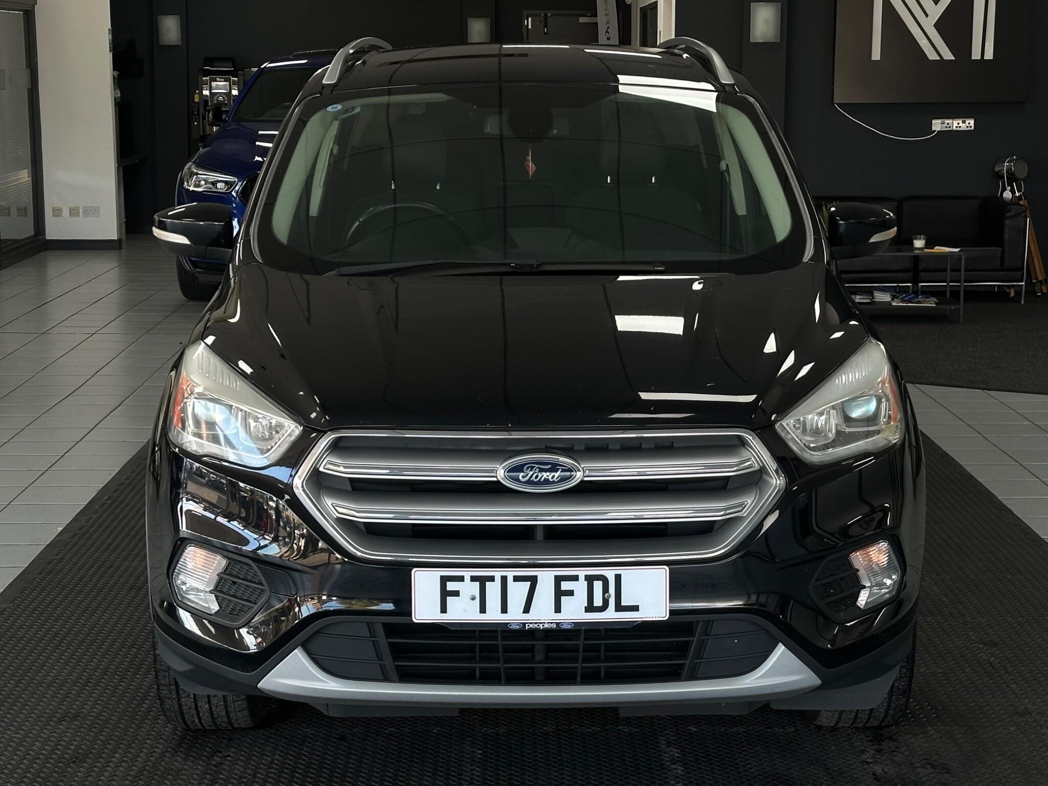 Ford Kuga view 4