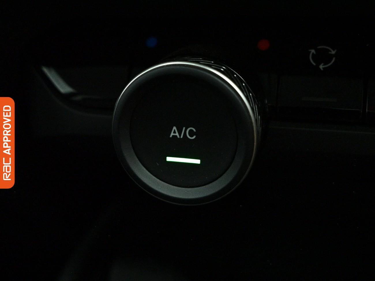 Citroen E-C4 view 22