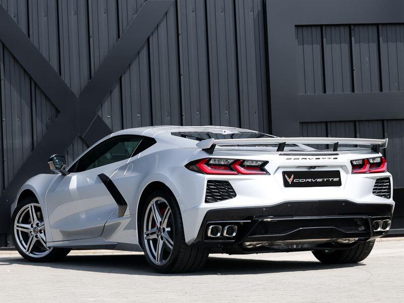 Chevrolet Corvette view 2