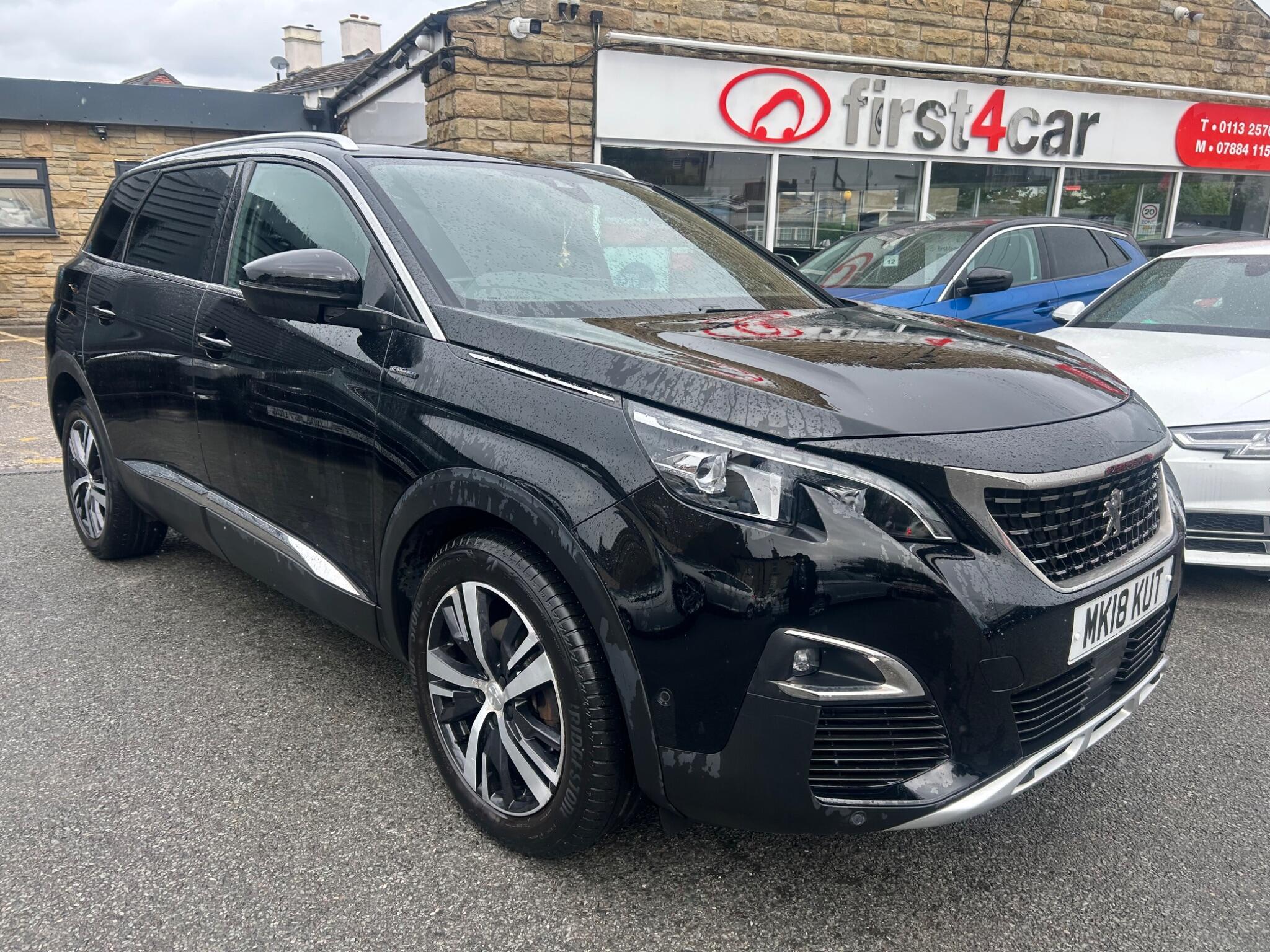 Peugeot 5008 main image