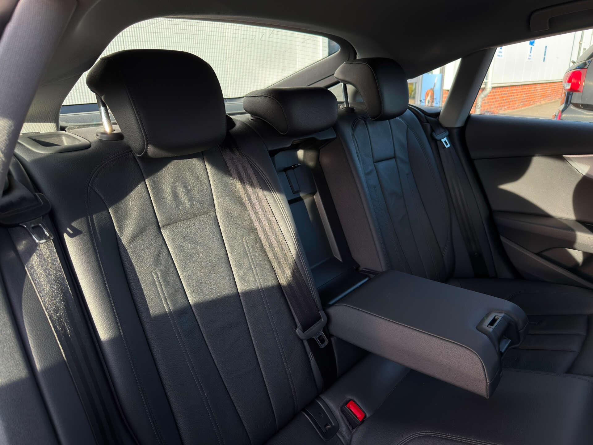 Audi A5 view 13