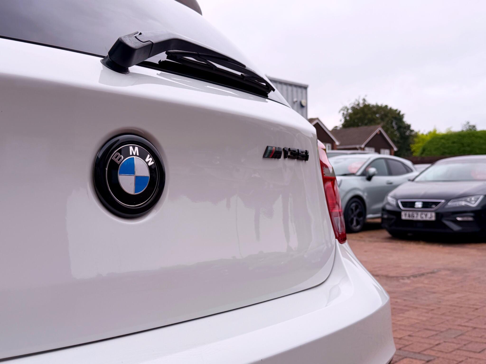 BMW 1 Series view 54