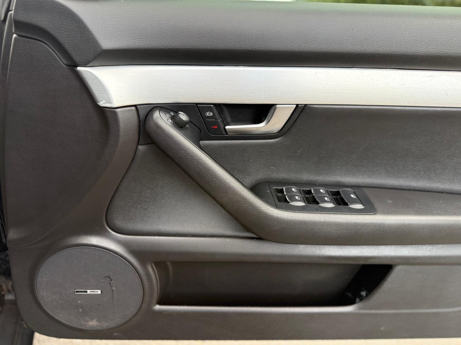 Audi A4 view 49