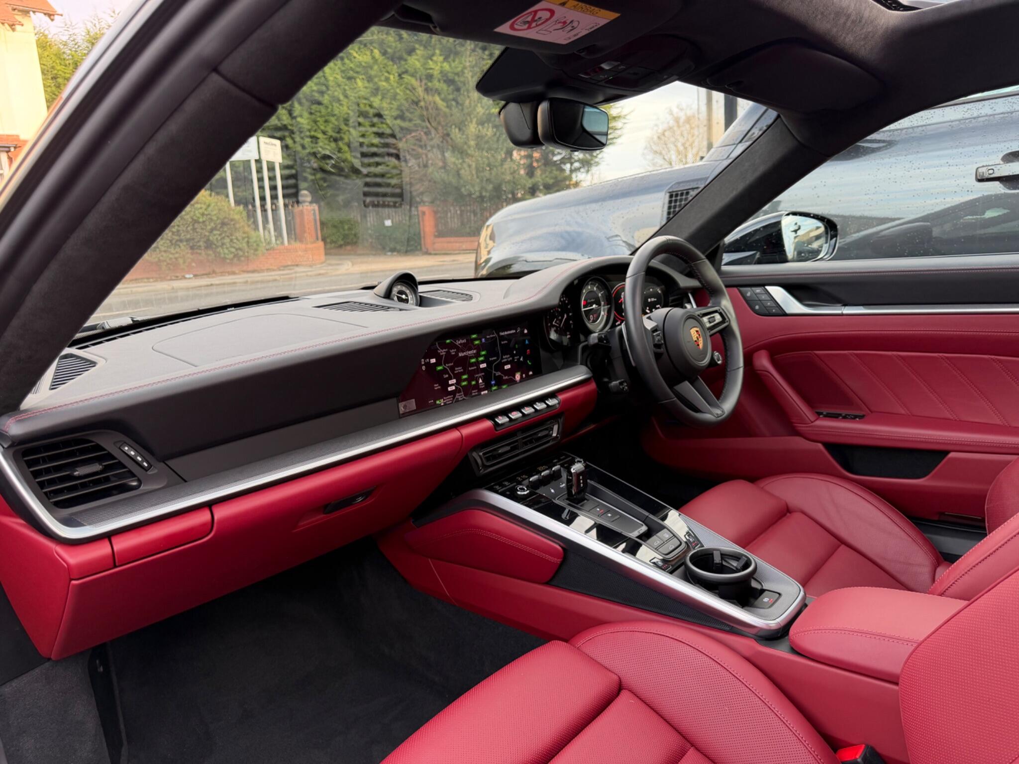 Porsche 911 view 28
