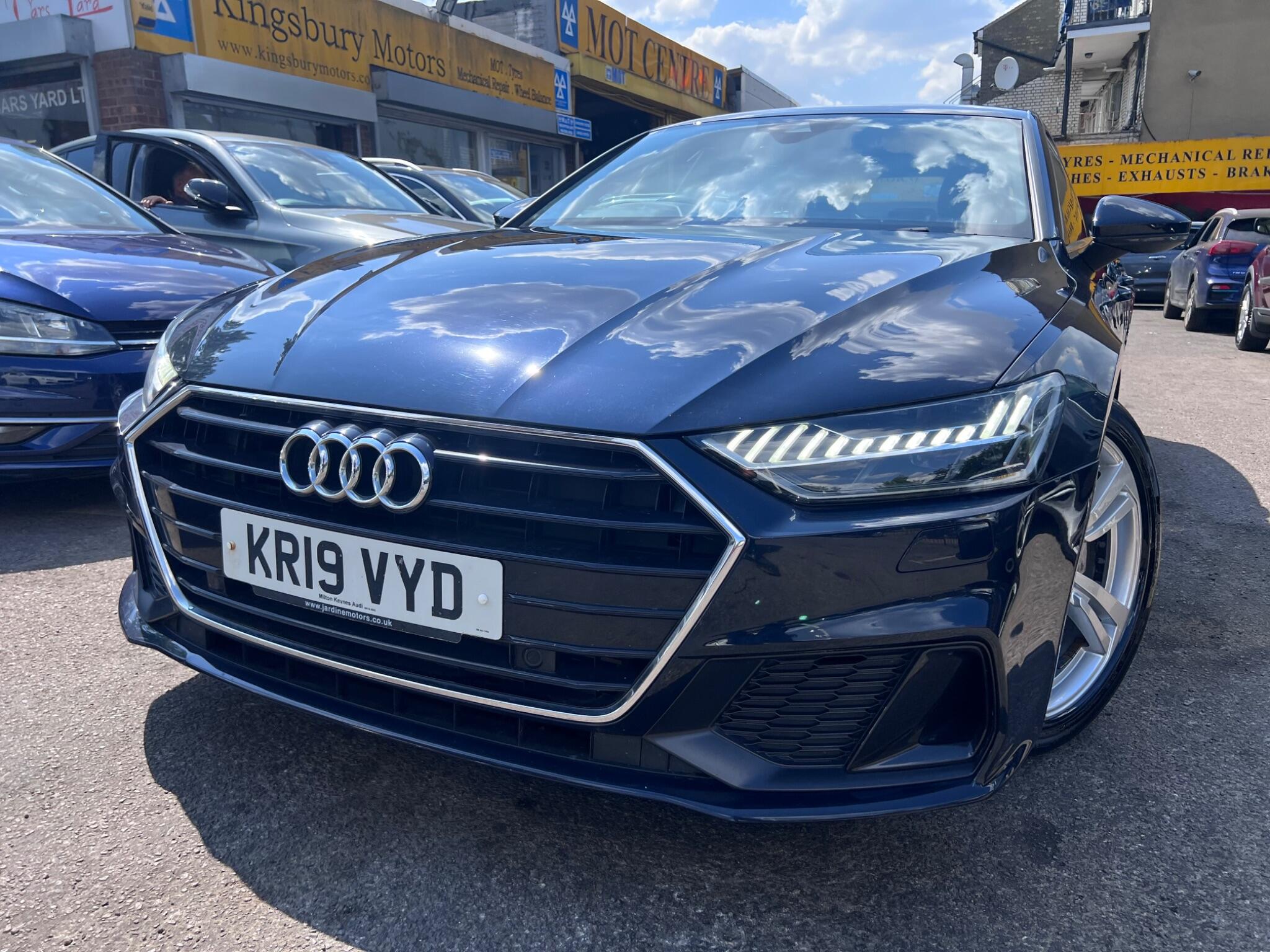 Audi A7 view 8