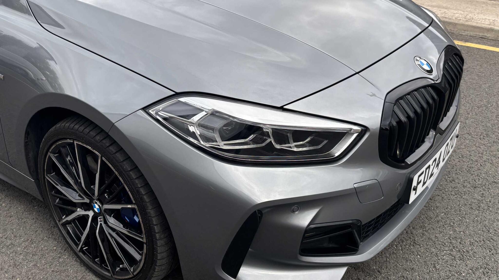 BMW 1 Series view 34