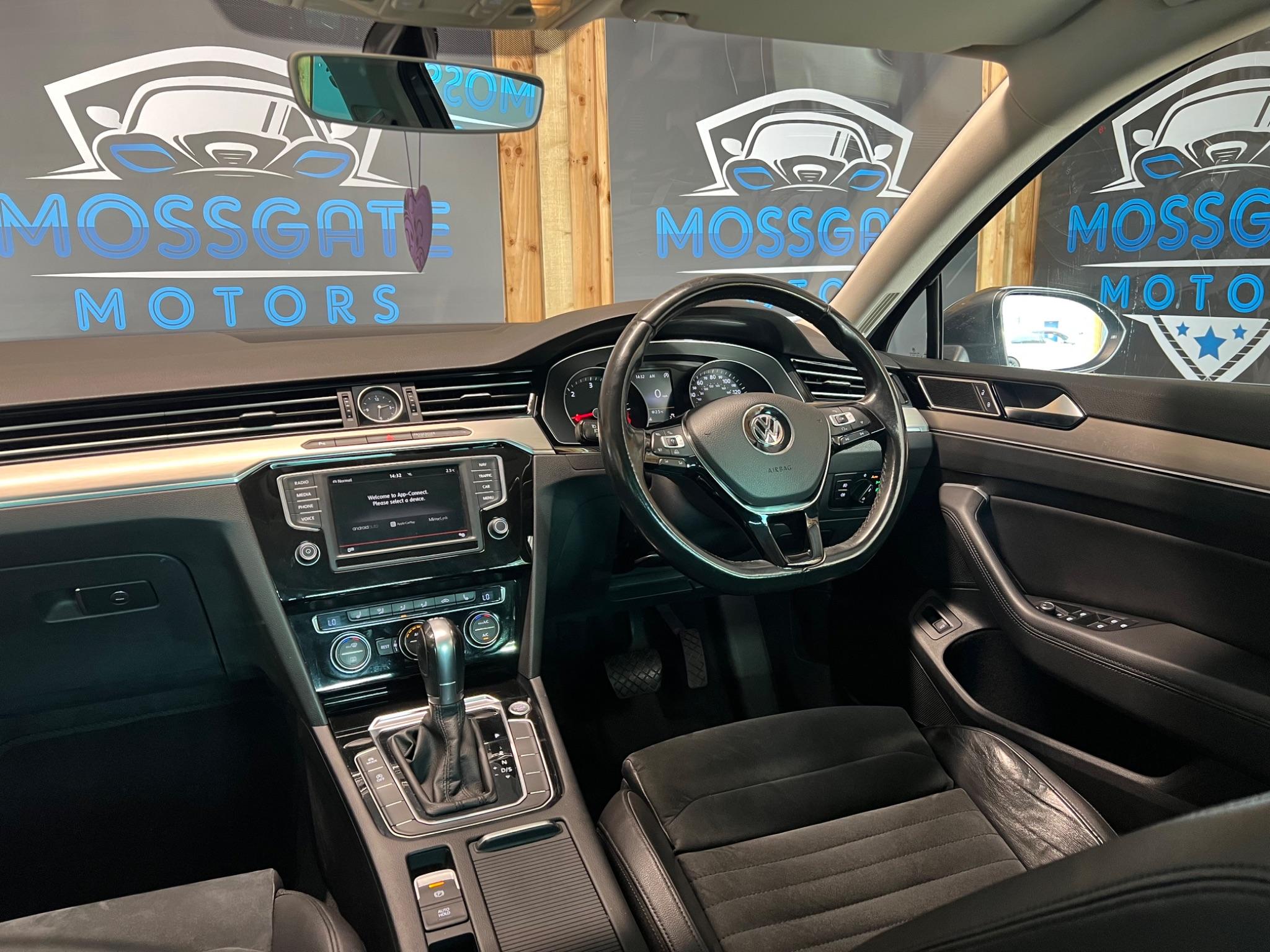 Volkswagen Passat view 44