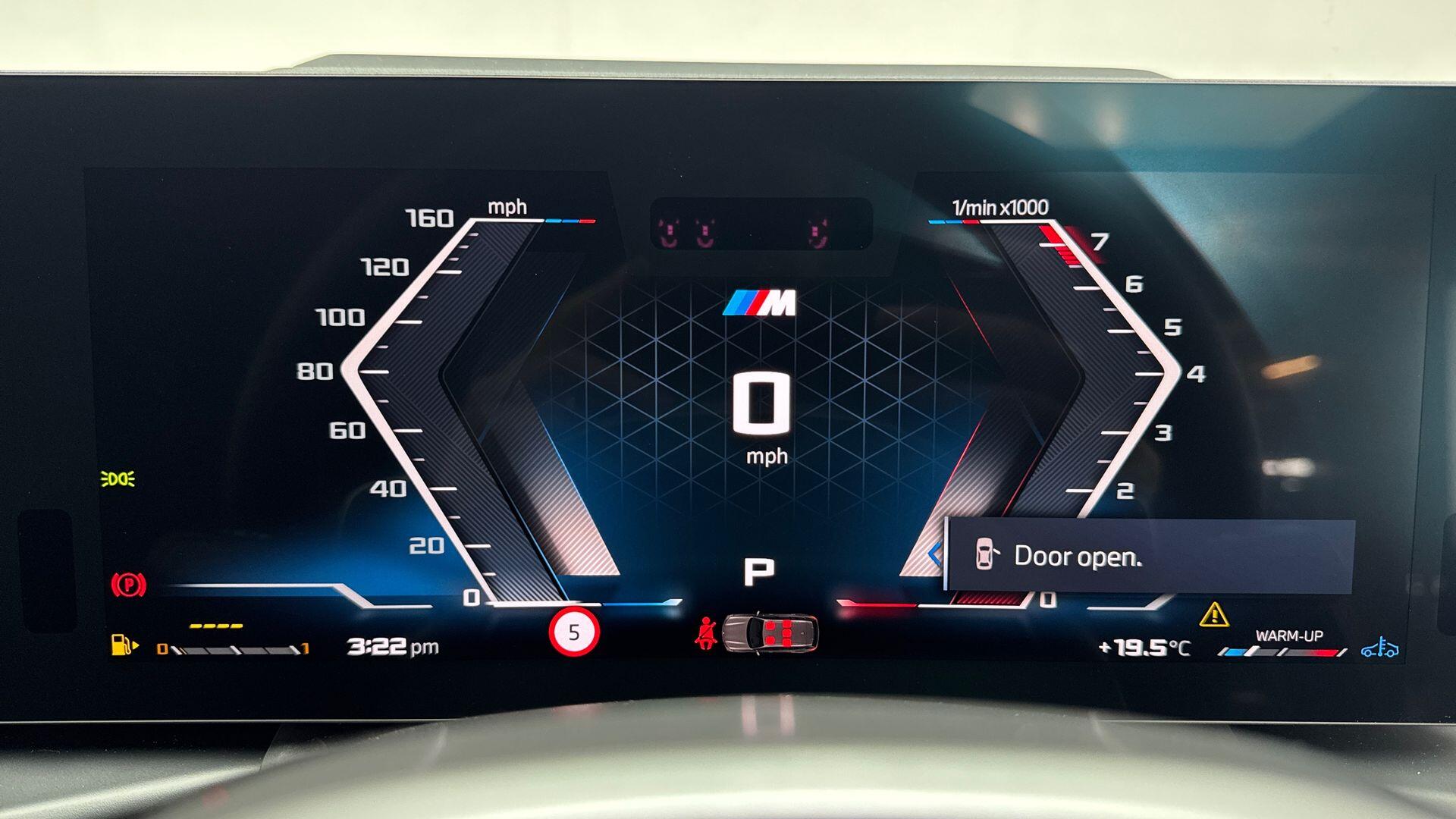BMW 3 Series view 16