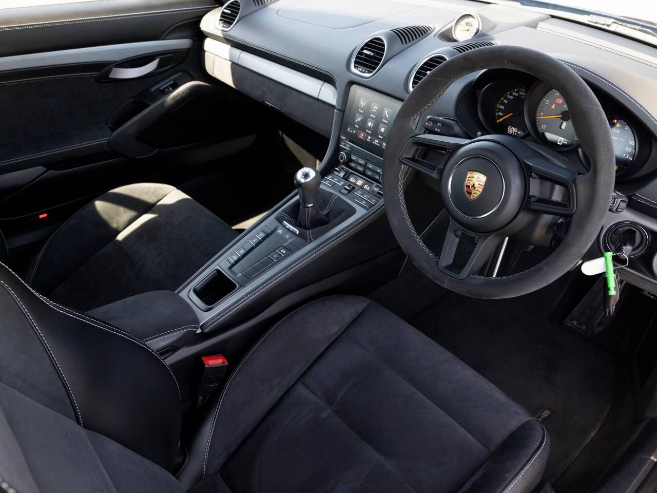 Porsche Cayman view 4