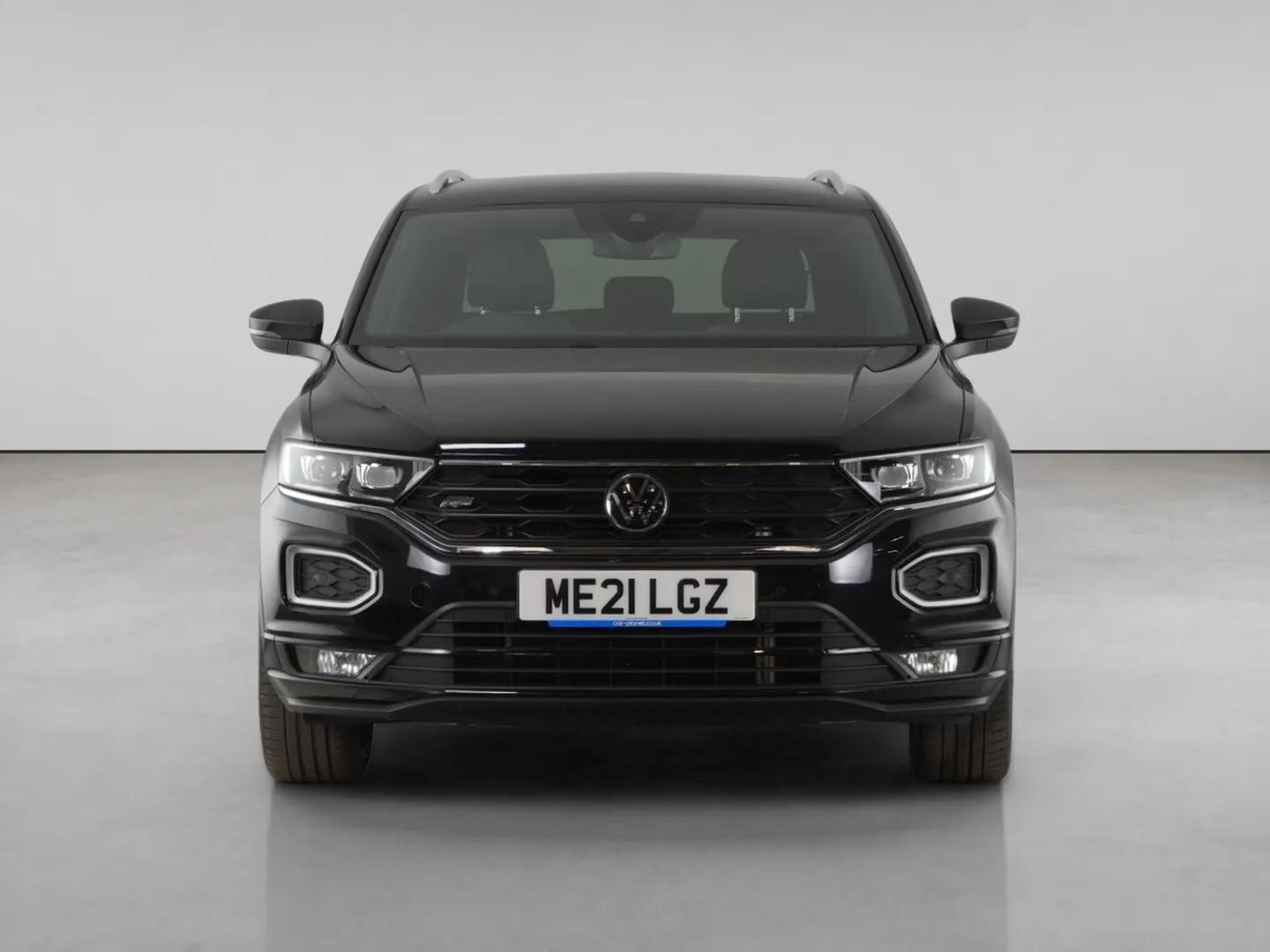 Volkswagen T-Roc view 5