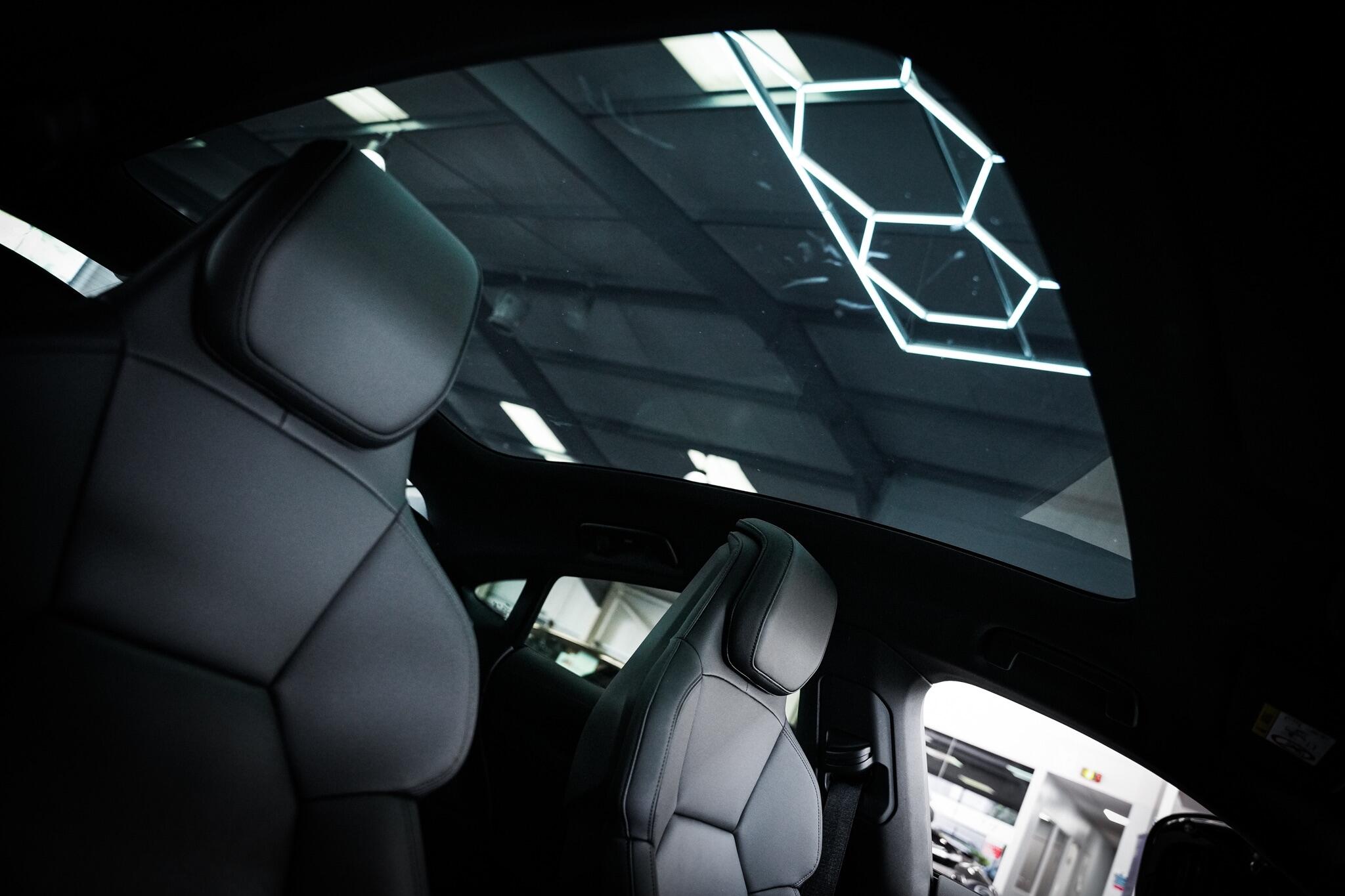 Audi e-tron GT view 9