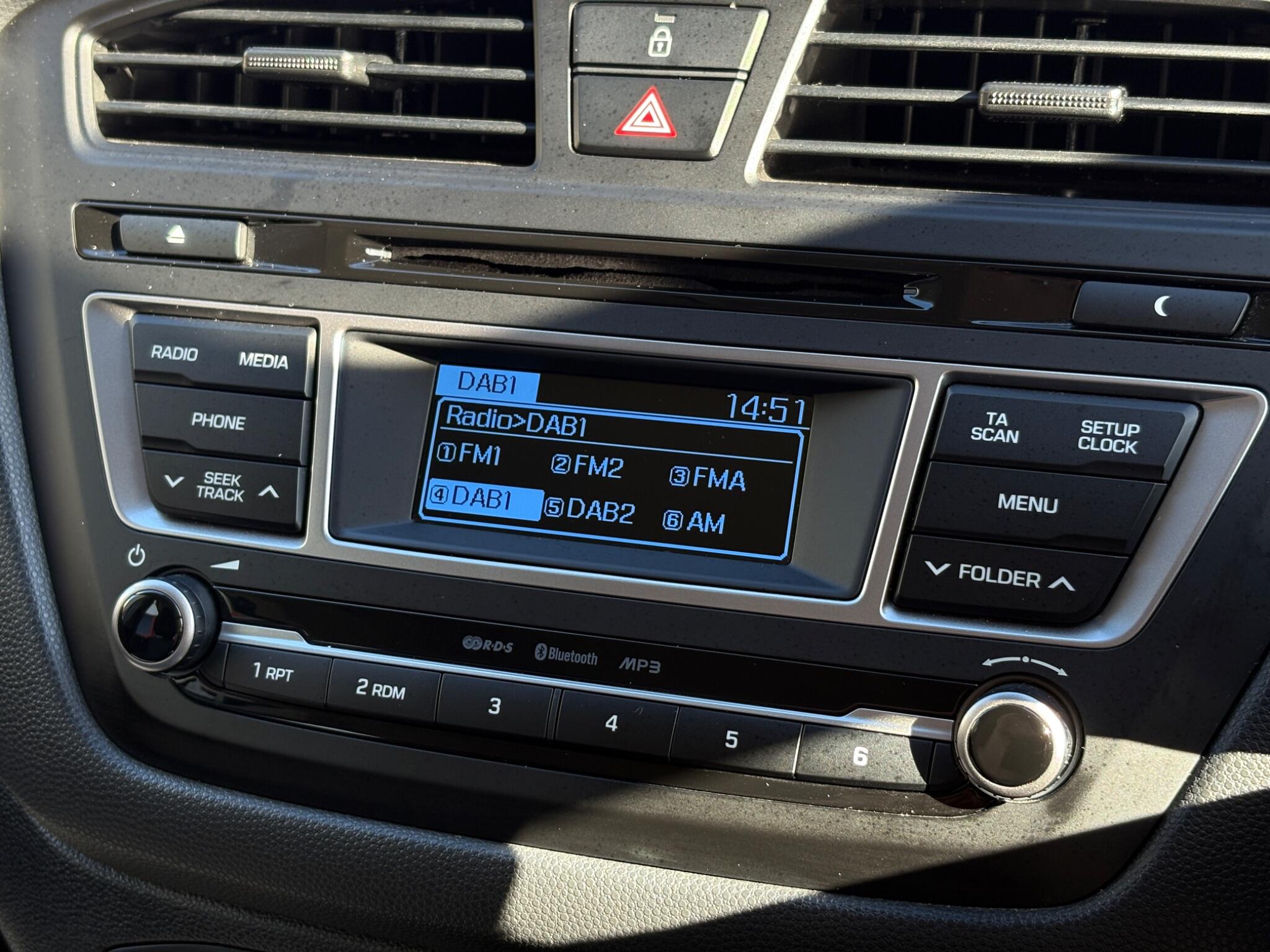 Hyundai i20 view 25