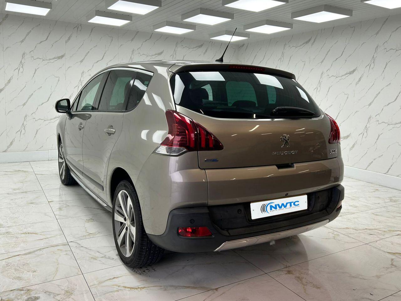 Peugeot 3008 view 7