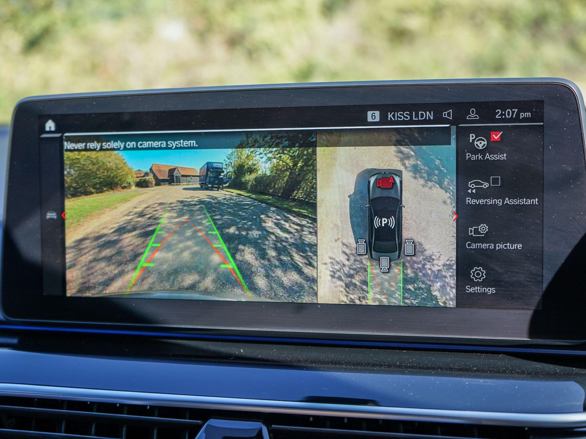 BMW M5 view 22