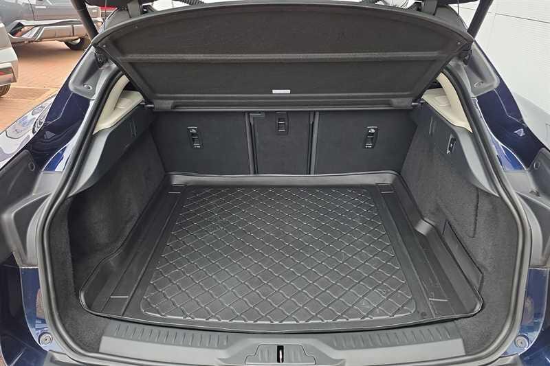 Jaguar I-Pace view 24