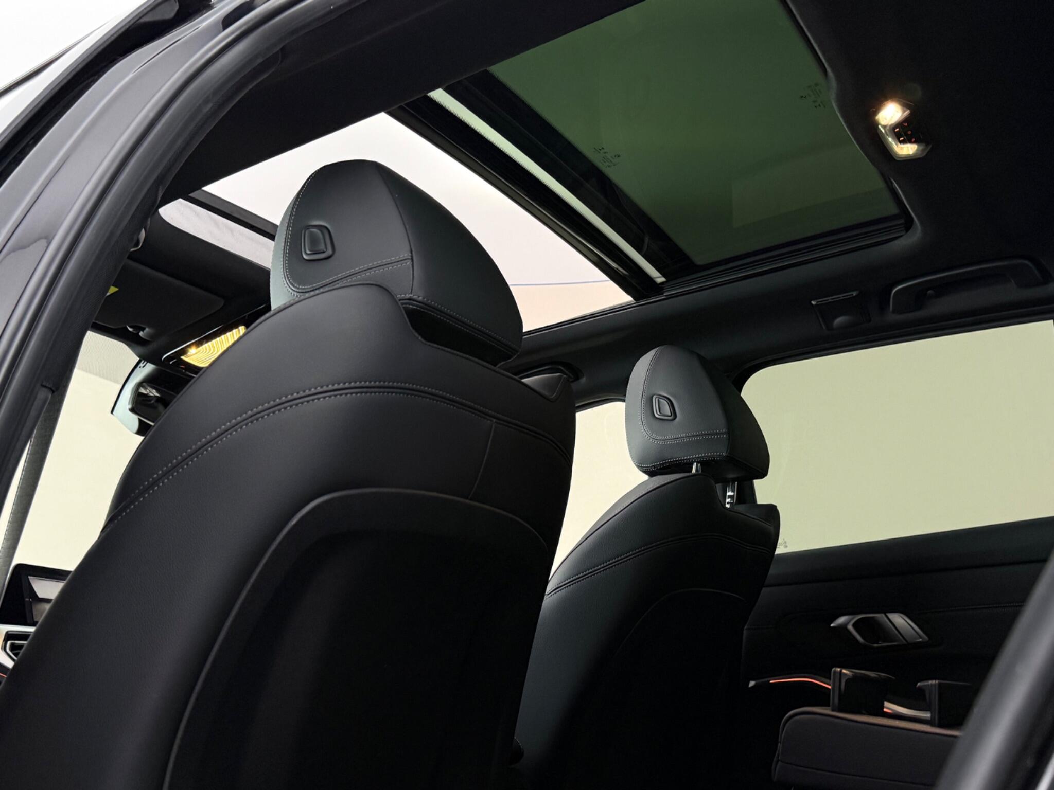 BMW 3 Series view 51