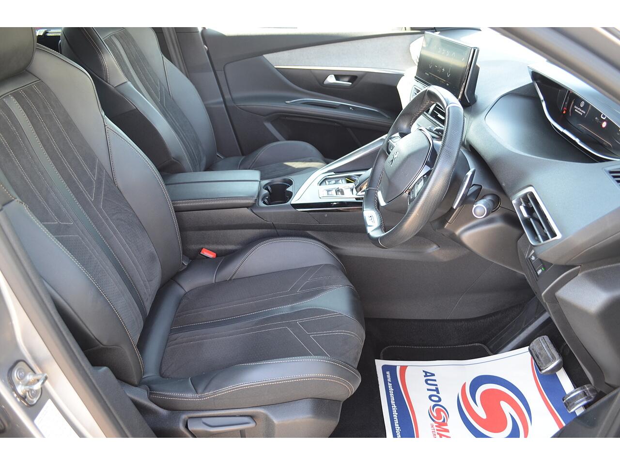 Peugeot 5008 view 13