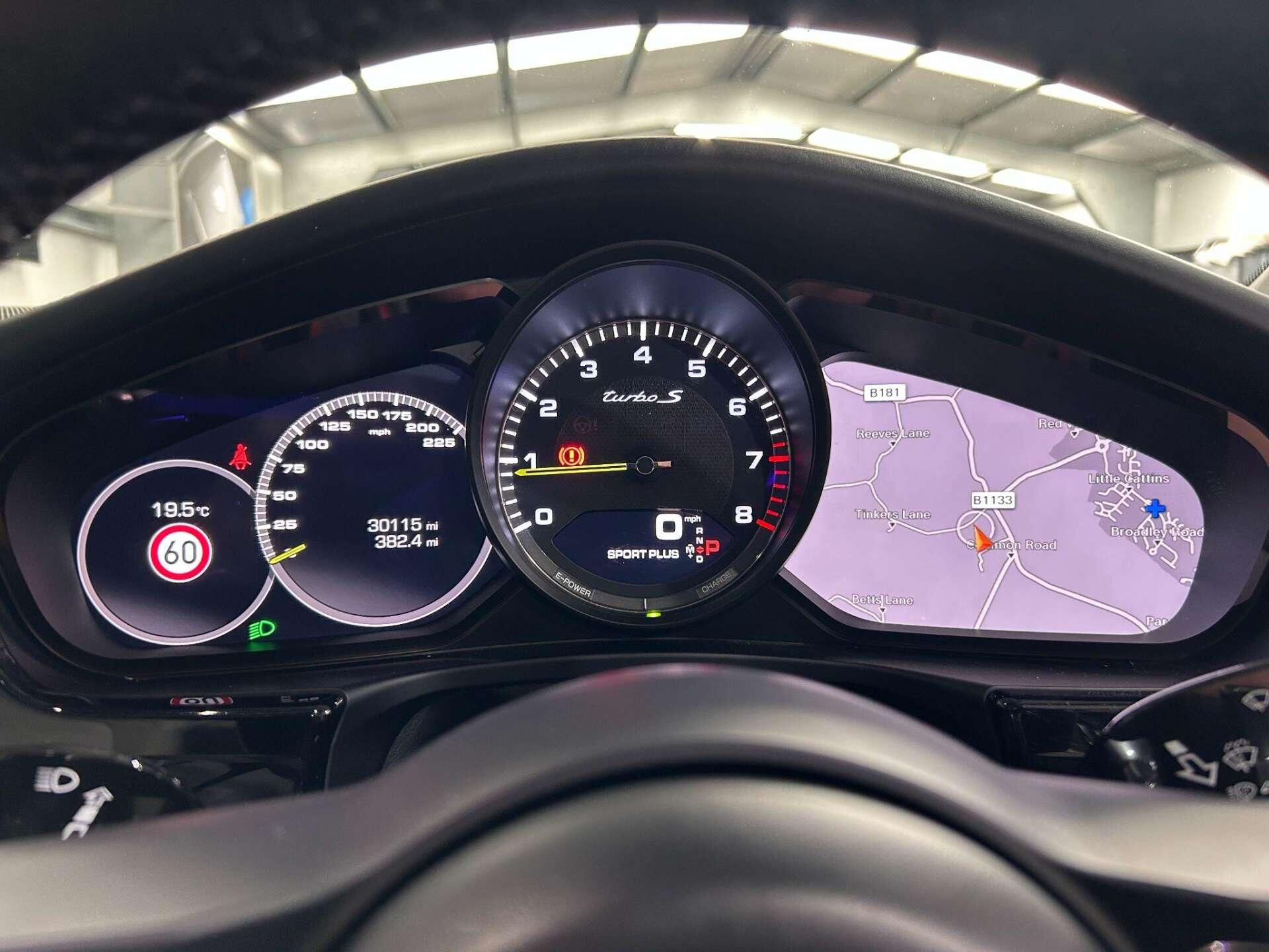Porsche Panamera view 18