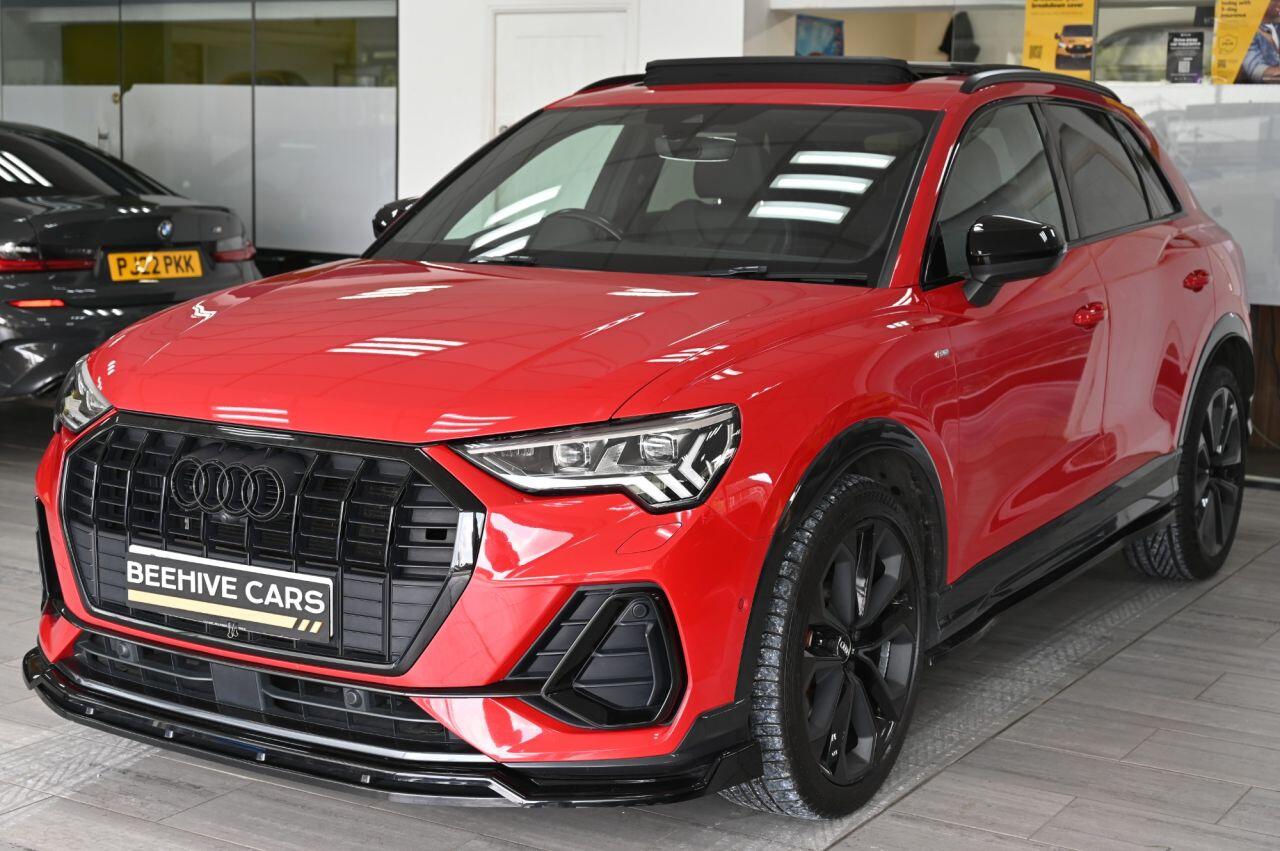 Audi Q3 view 5