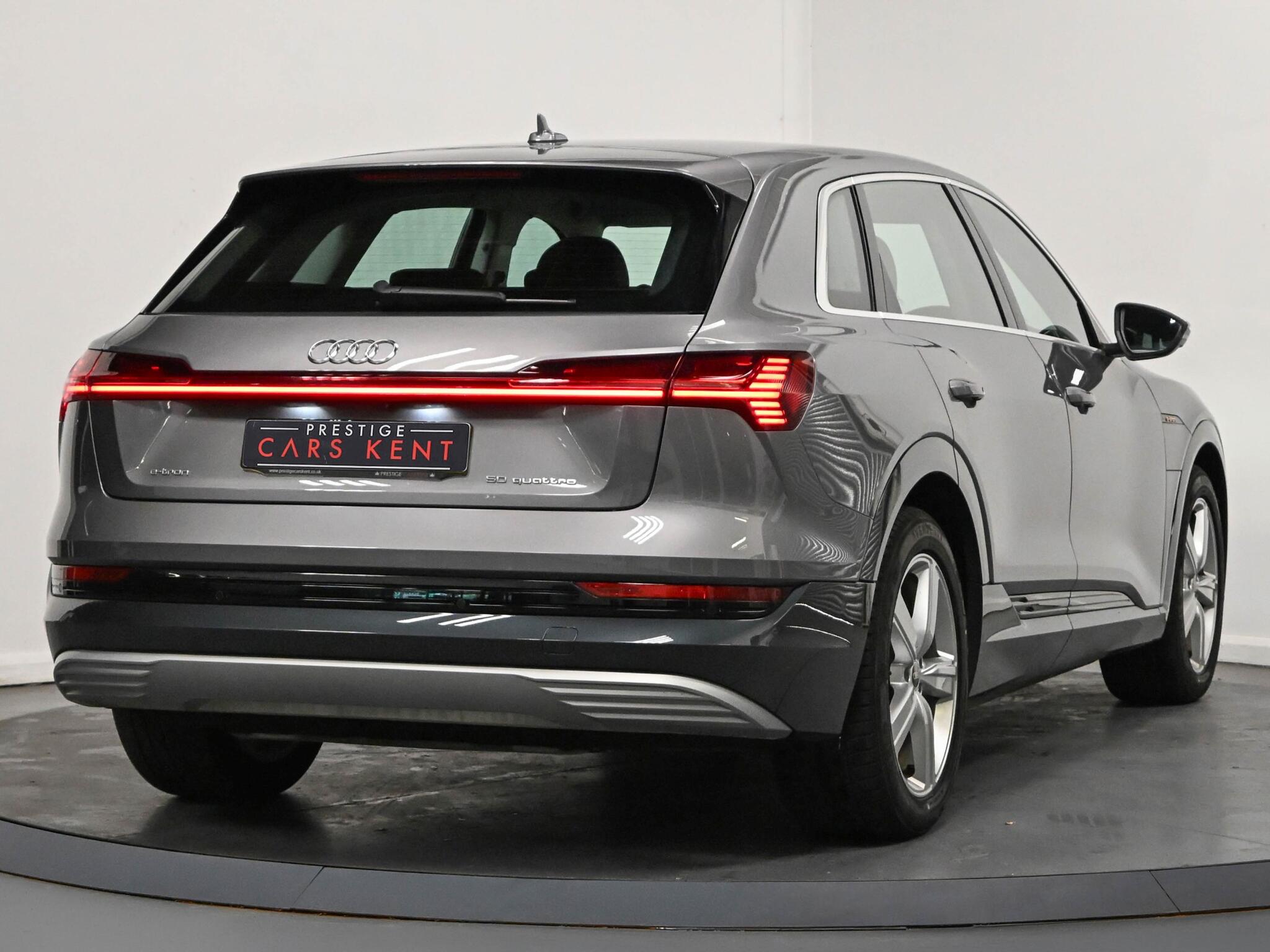 Audi E-Tron view 26
