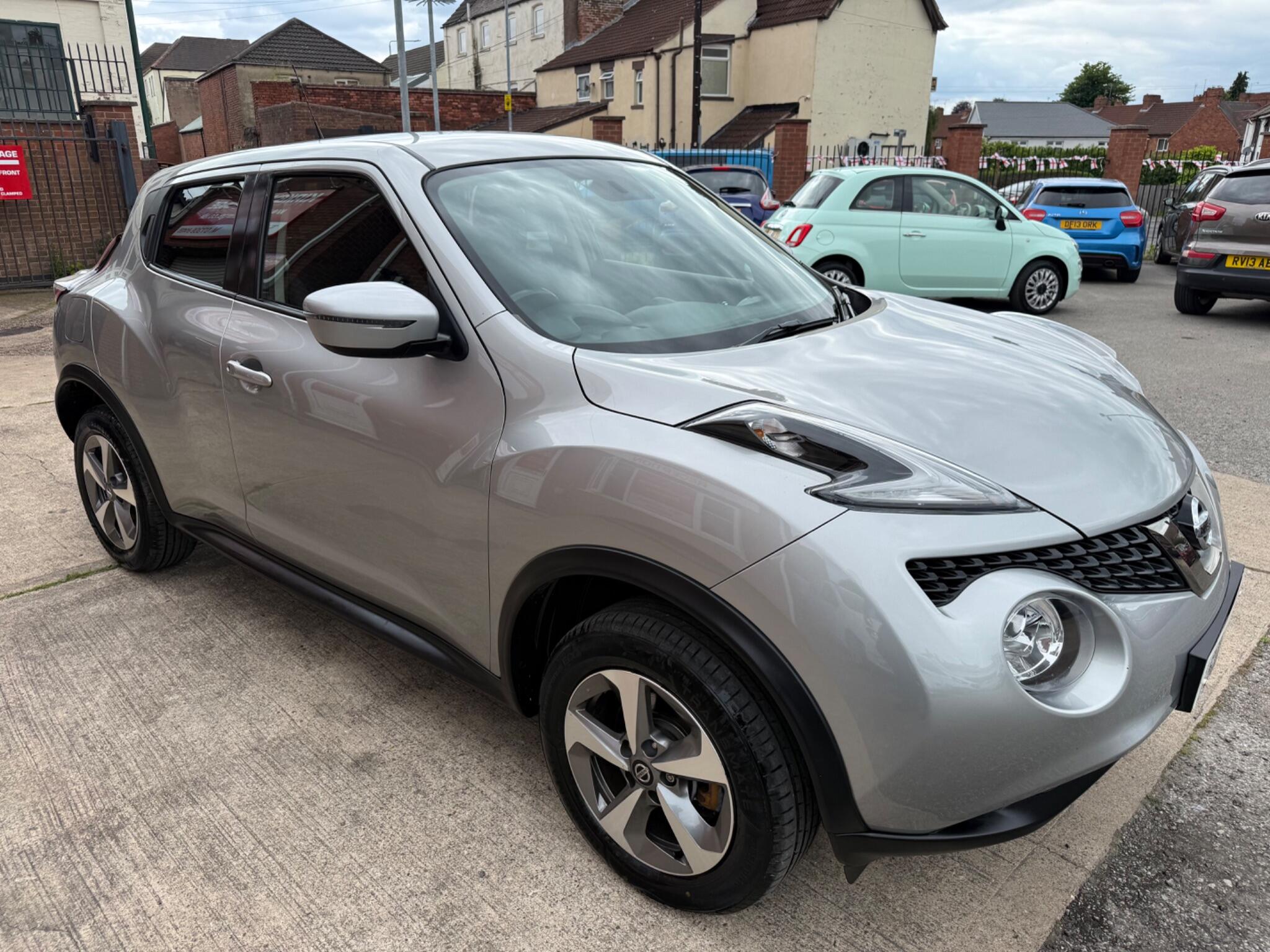 Nissan Juke view 2