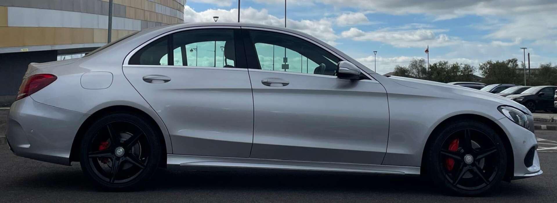 Mercedes-Benz C-Class view 28