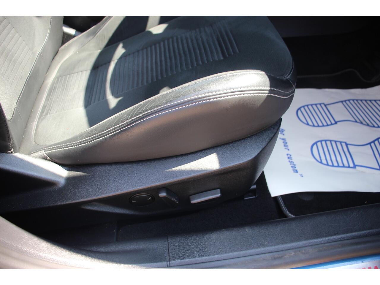 Ford Focus view 16