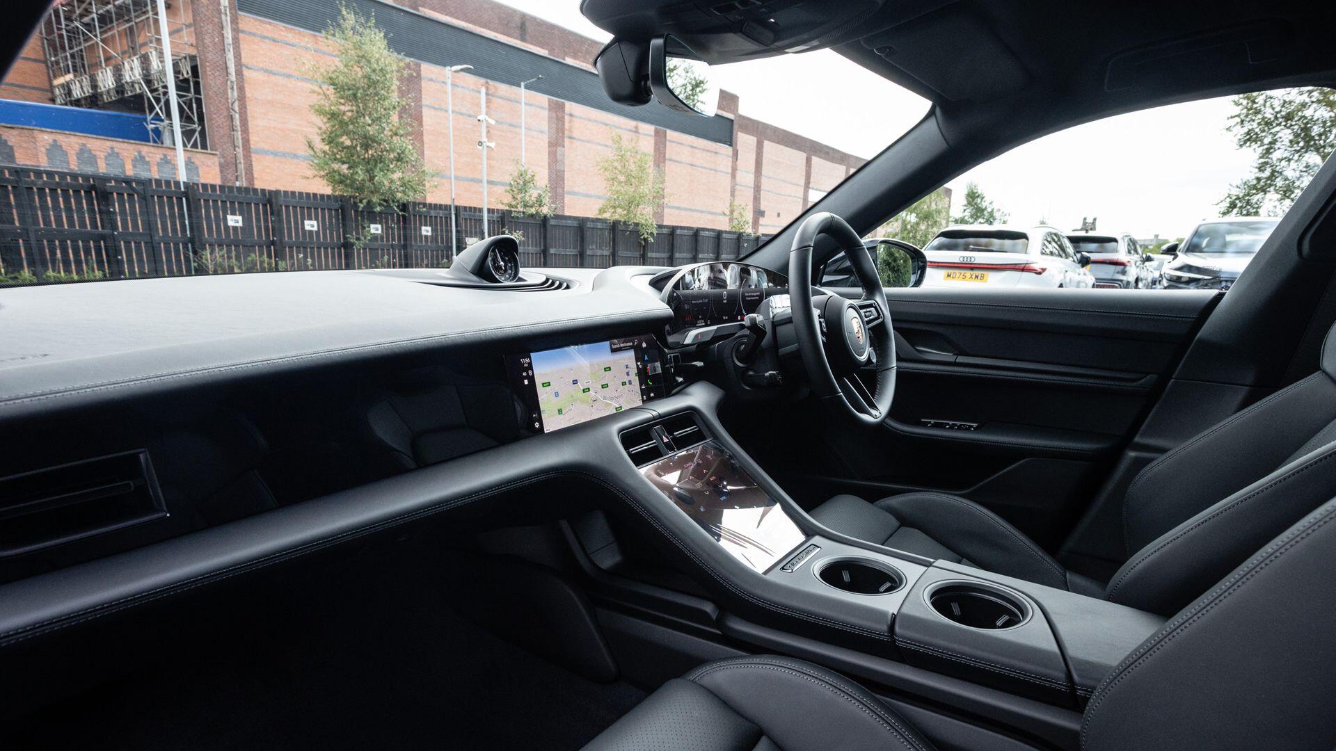 Porsche Taycan view 9