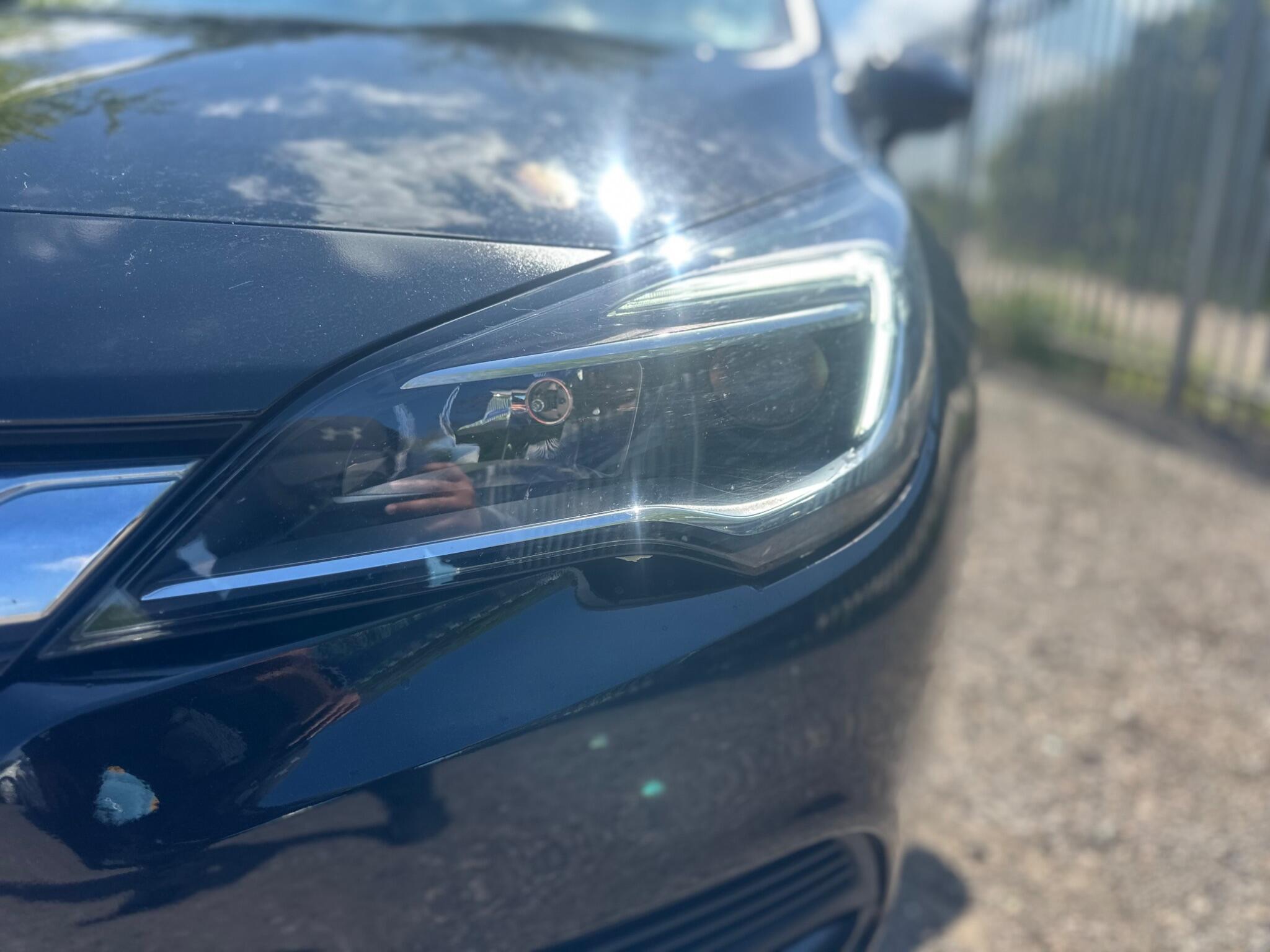 2016 Vauxhall Astra image 43