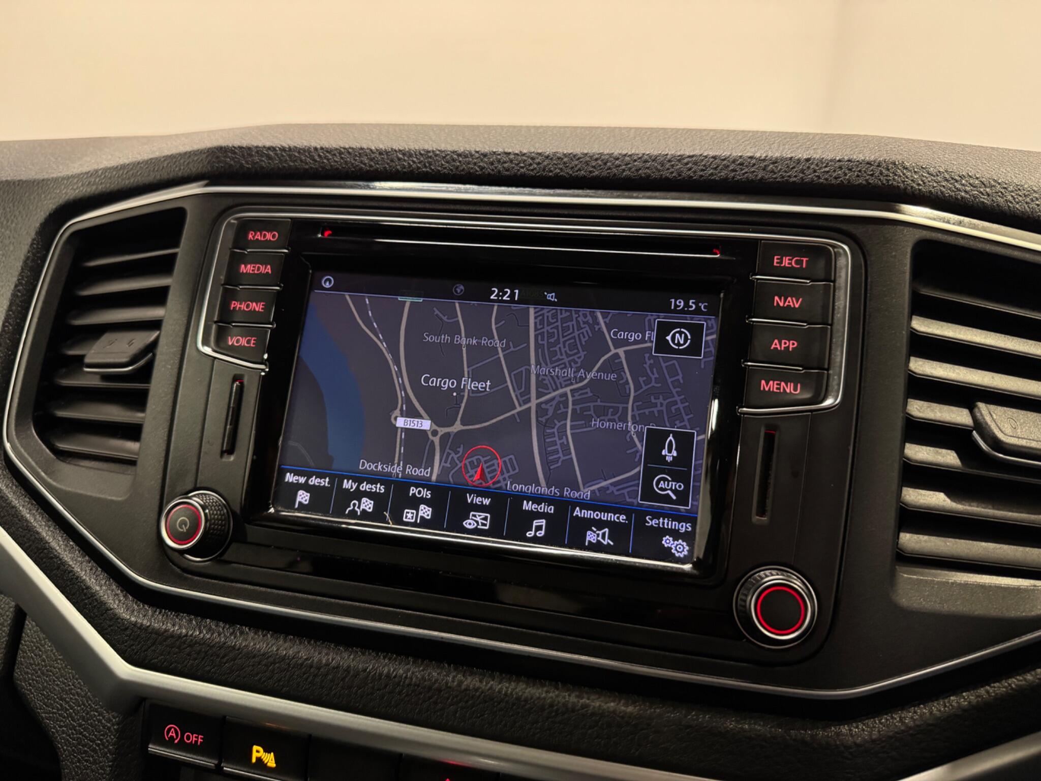 Volkswagen Amarok view 22