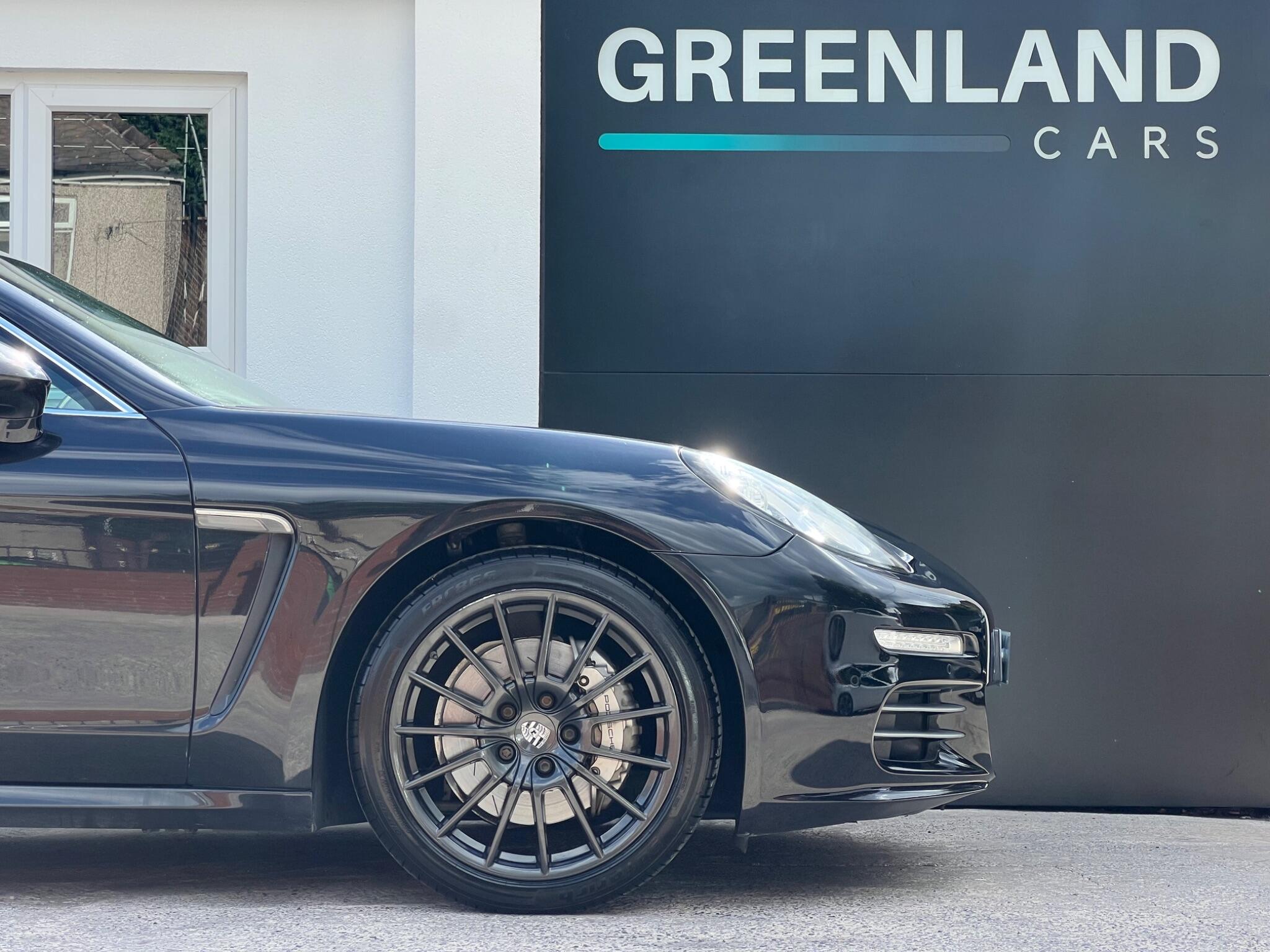 Porsche Panamera view 7