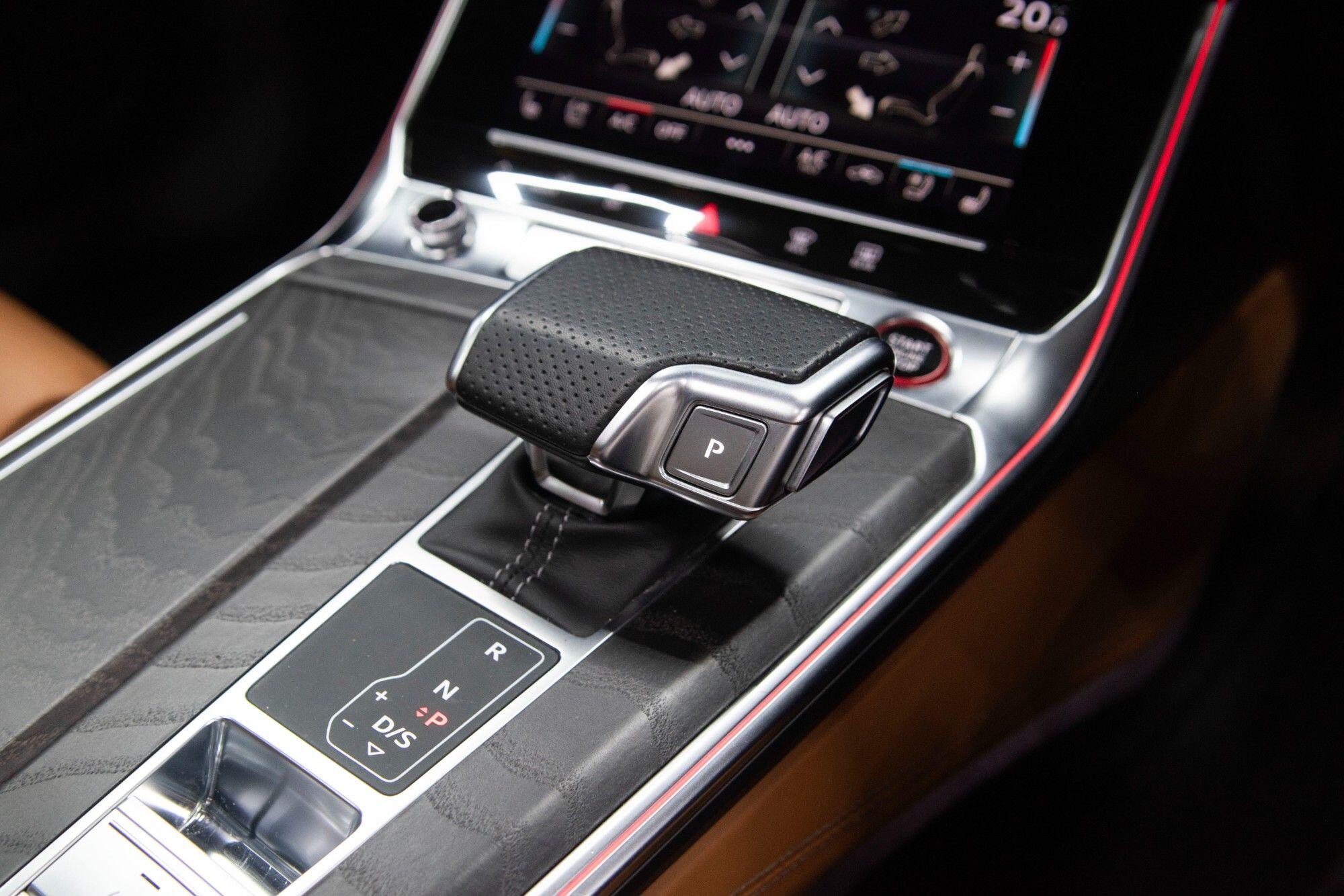Audi RS6 view 41