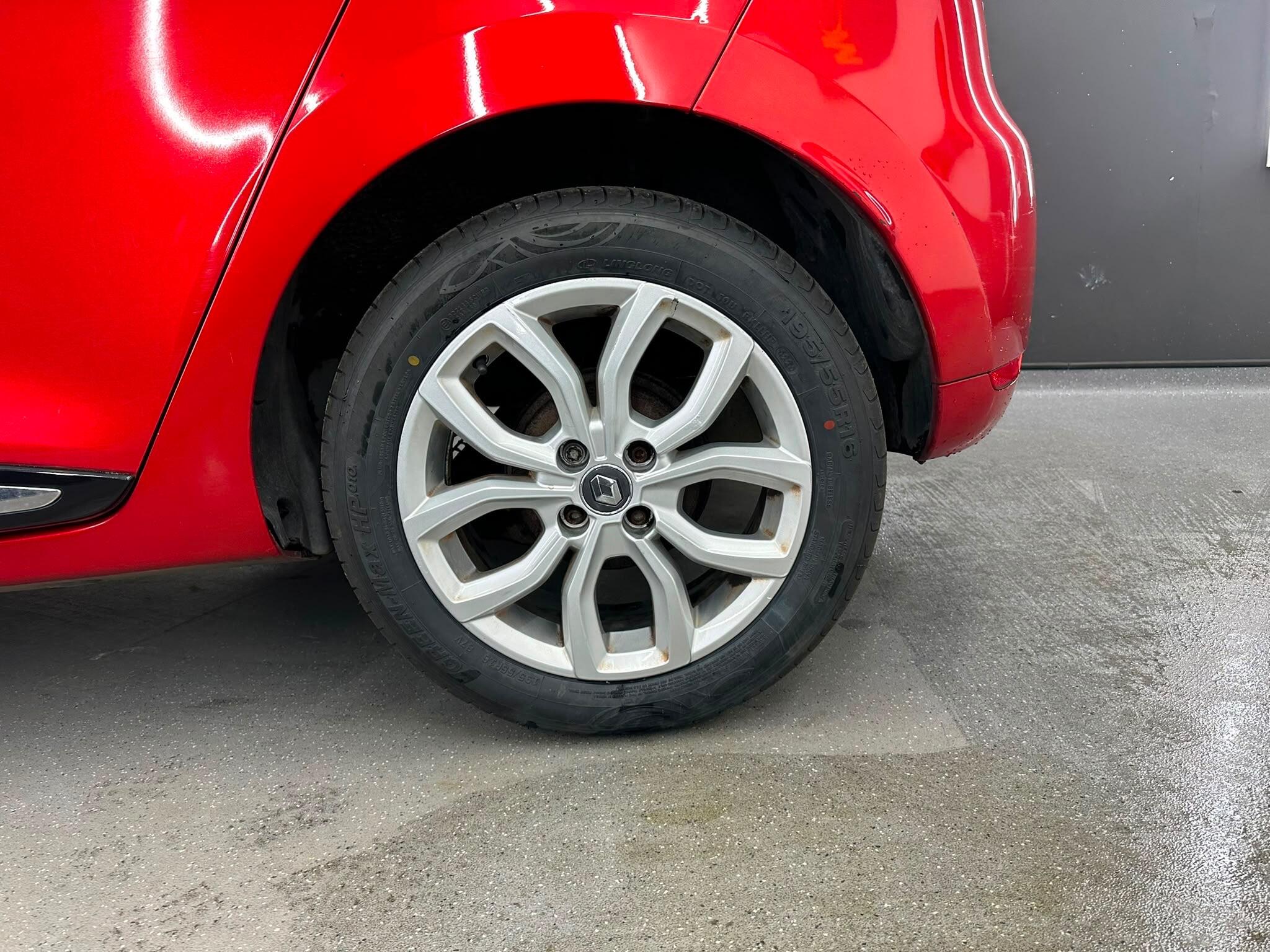 Renault Clio view 10