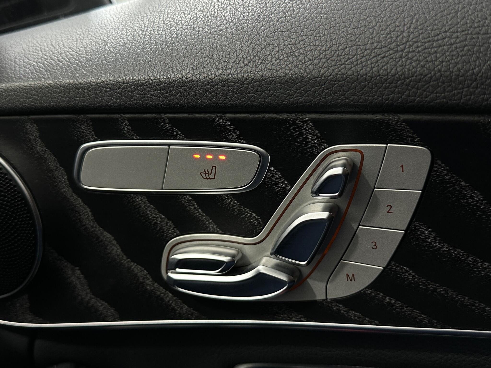Mercedes-Benz C Class view 20