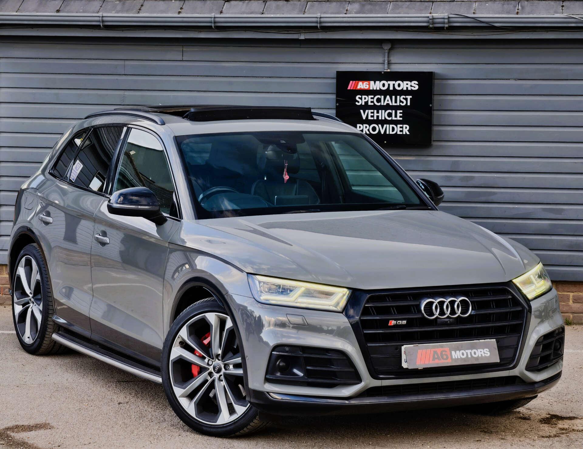 Audi SQ5 view 8