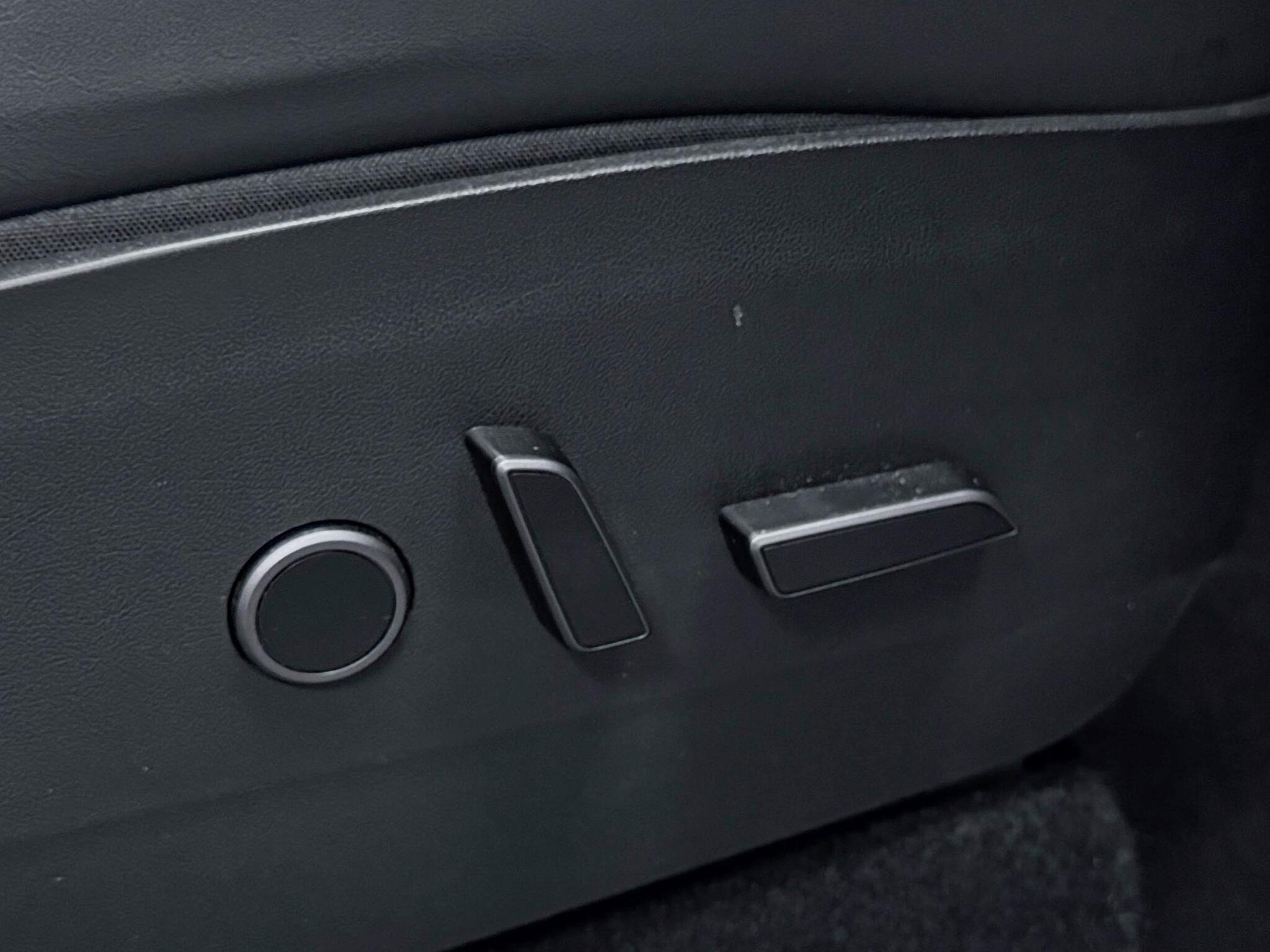 Tesla Model Y view 21