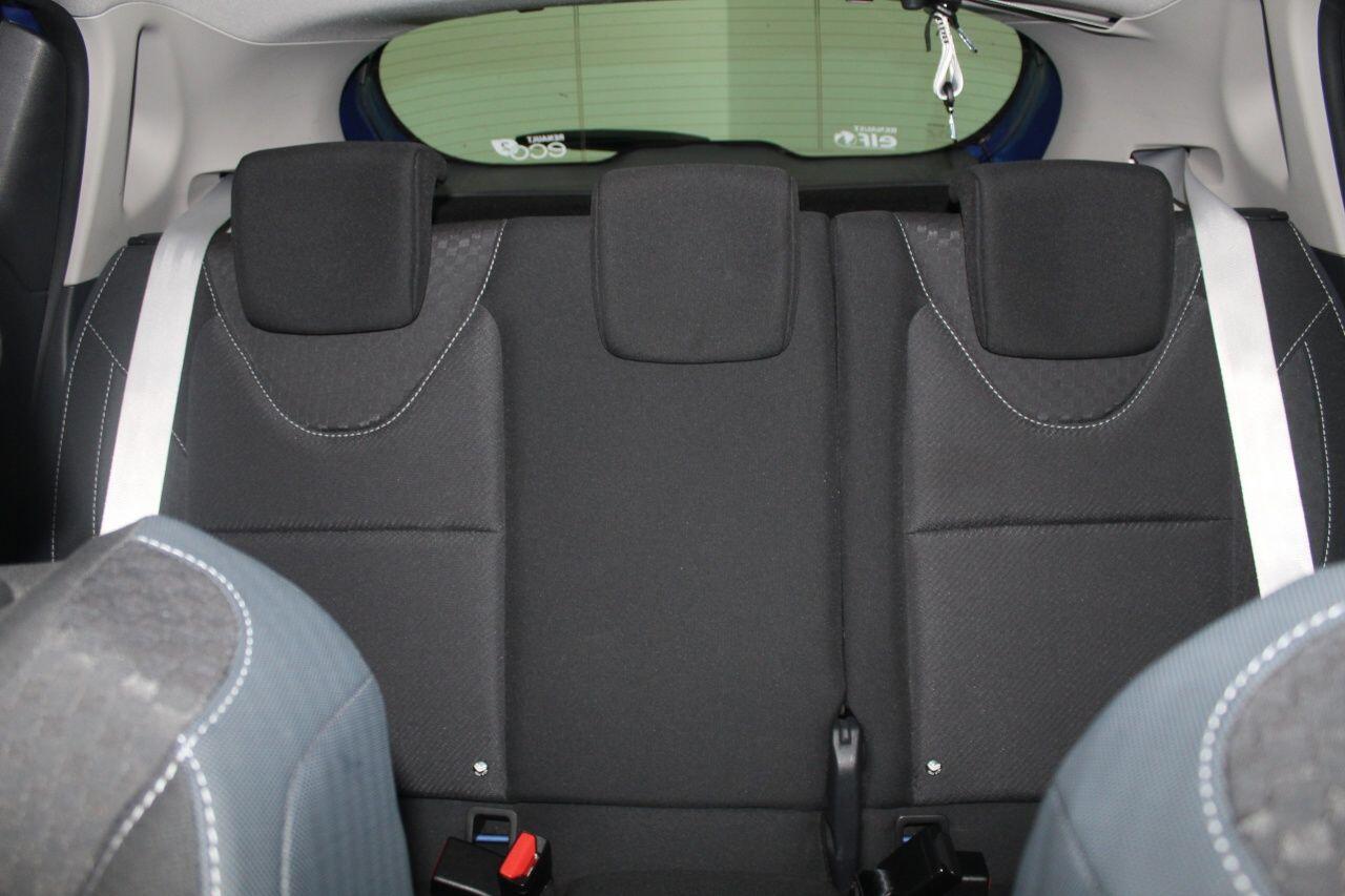 Renault Clio view 57