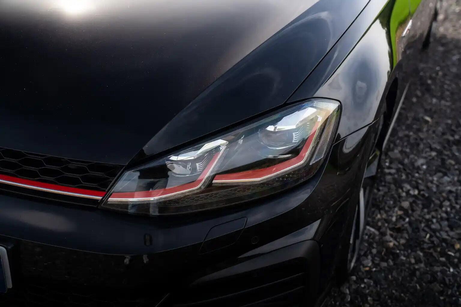 Volkswagen Golf view 11