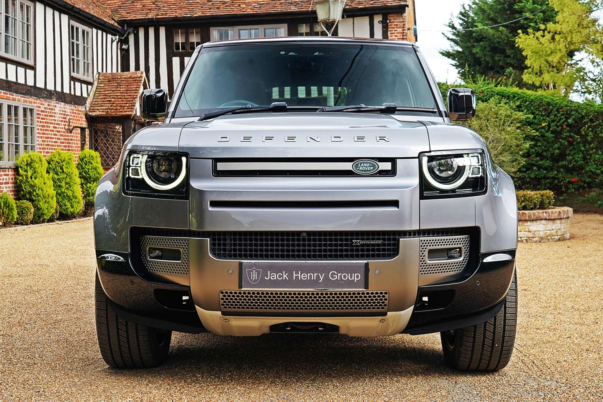 Land Rover Defender view 12