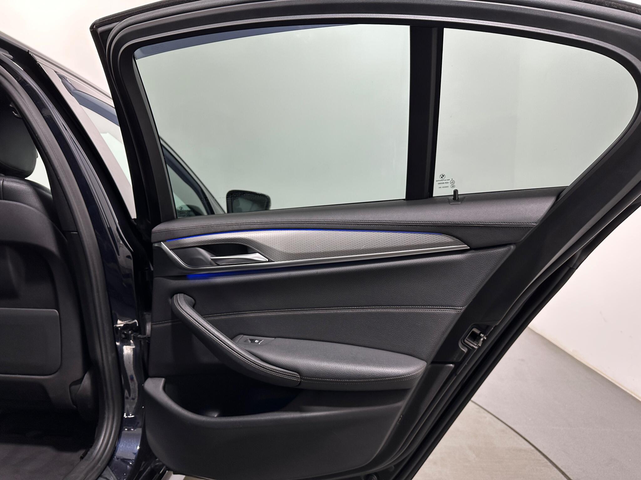 BMW 5 Series view 42